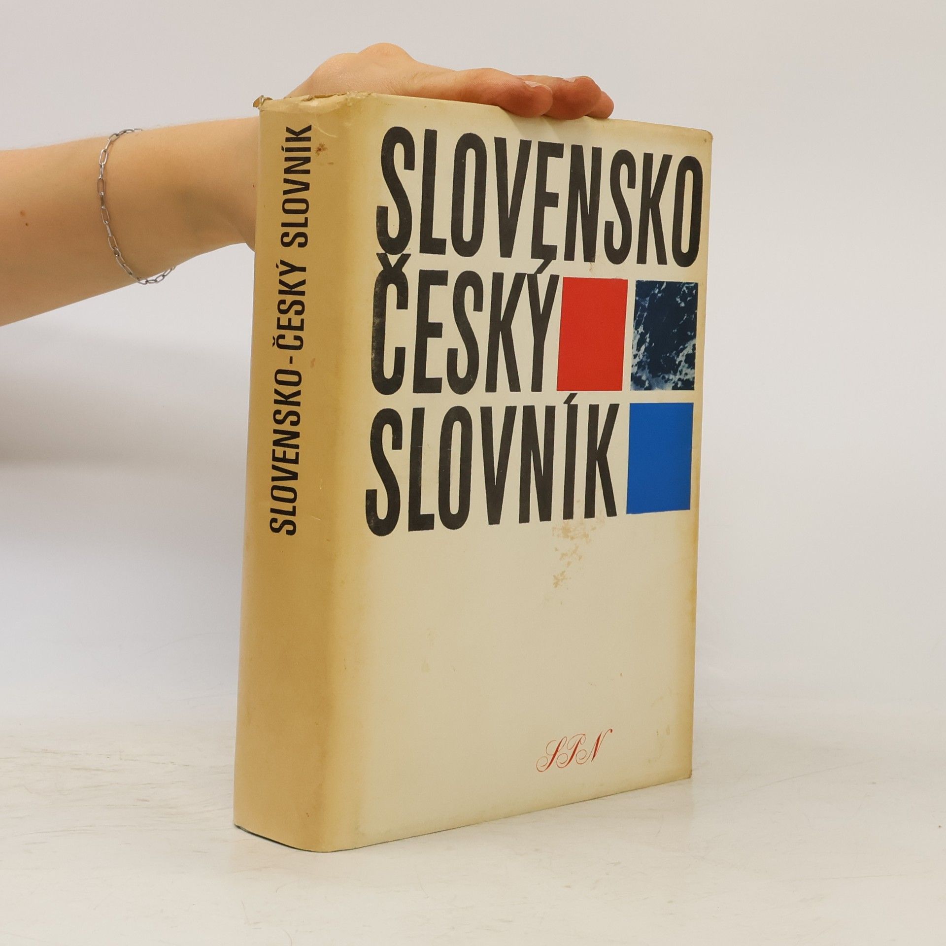 Slovensko-český slovník