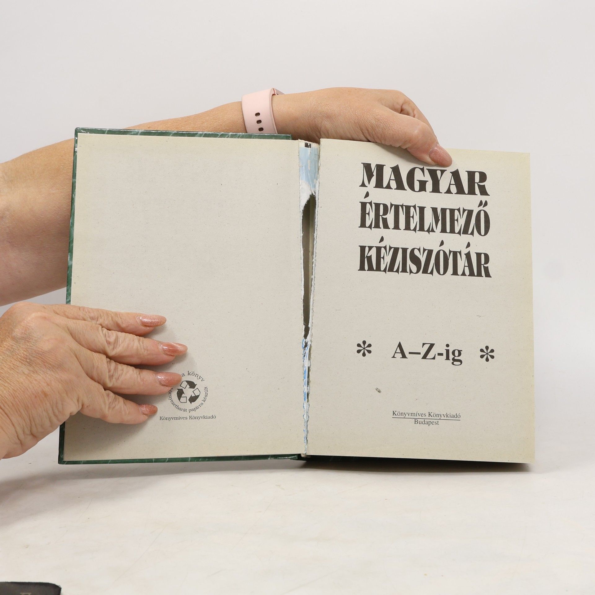 Hüse Anikó Magyar értelmező kéziszótár