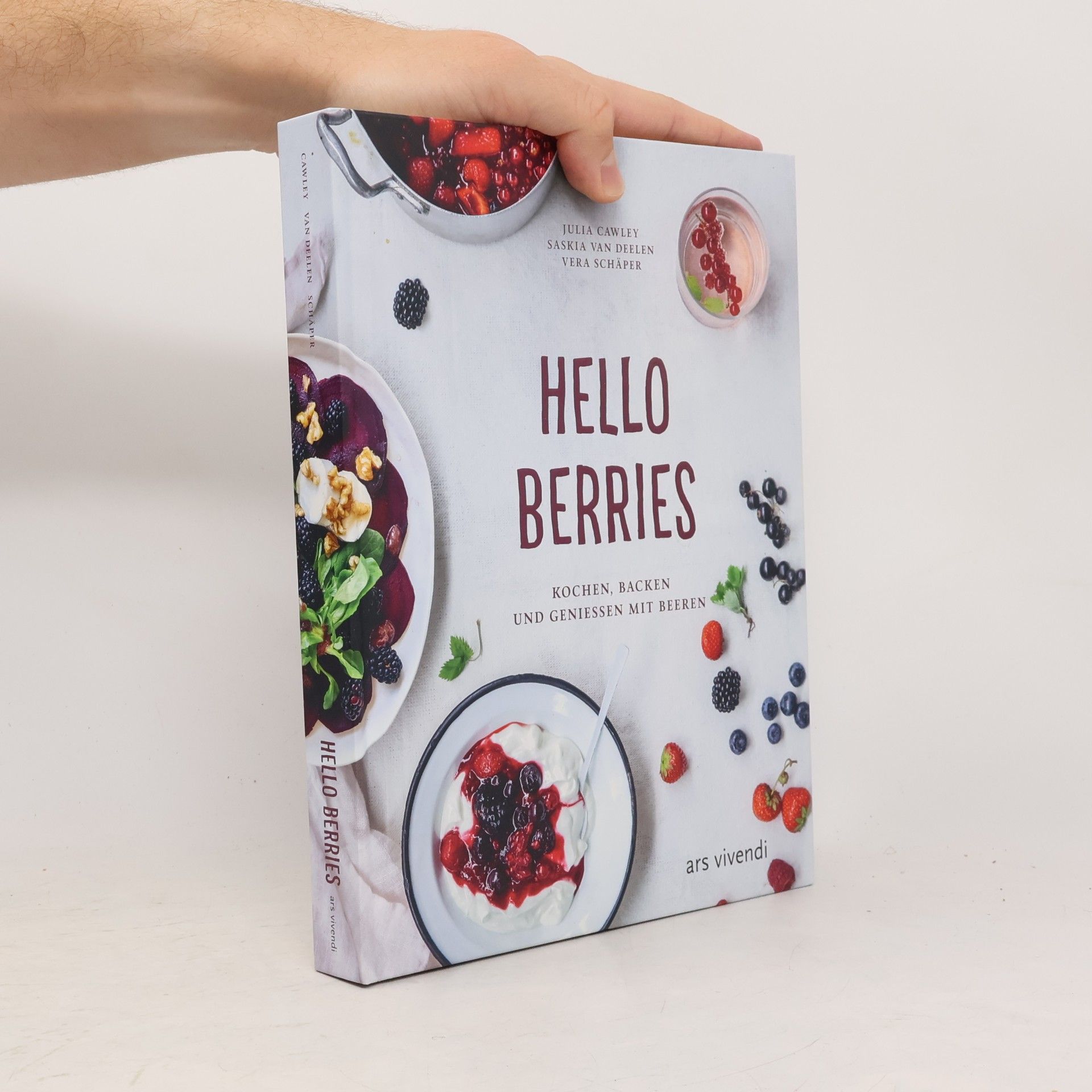 Saskia van Deelen Hello Berries