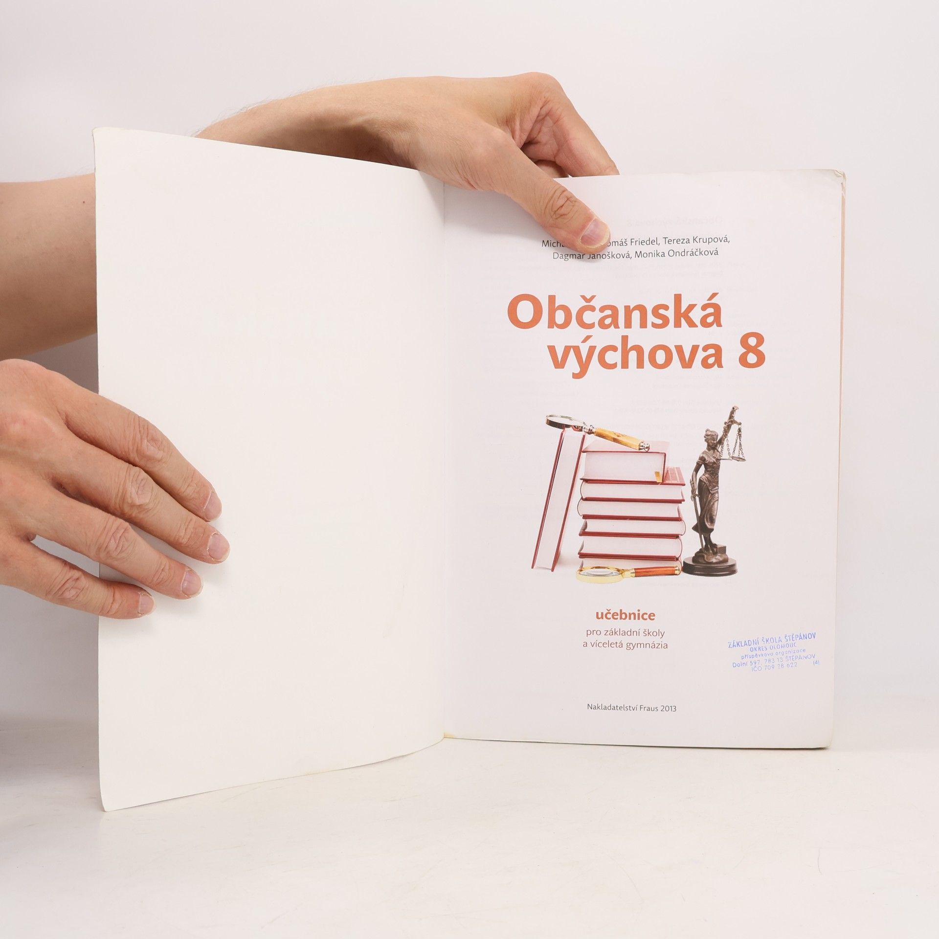Michal Urban Občanská výchova 8. Učebnice