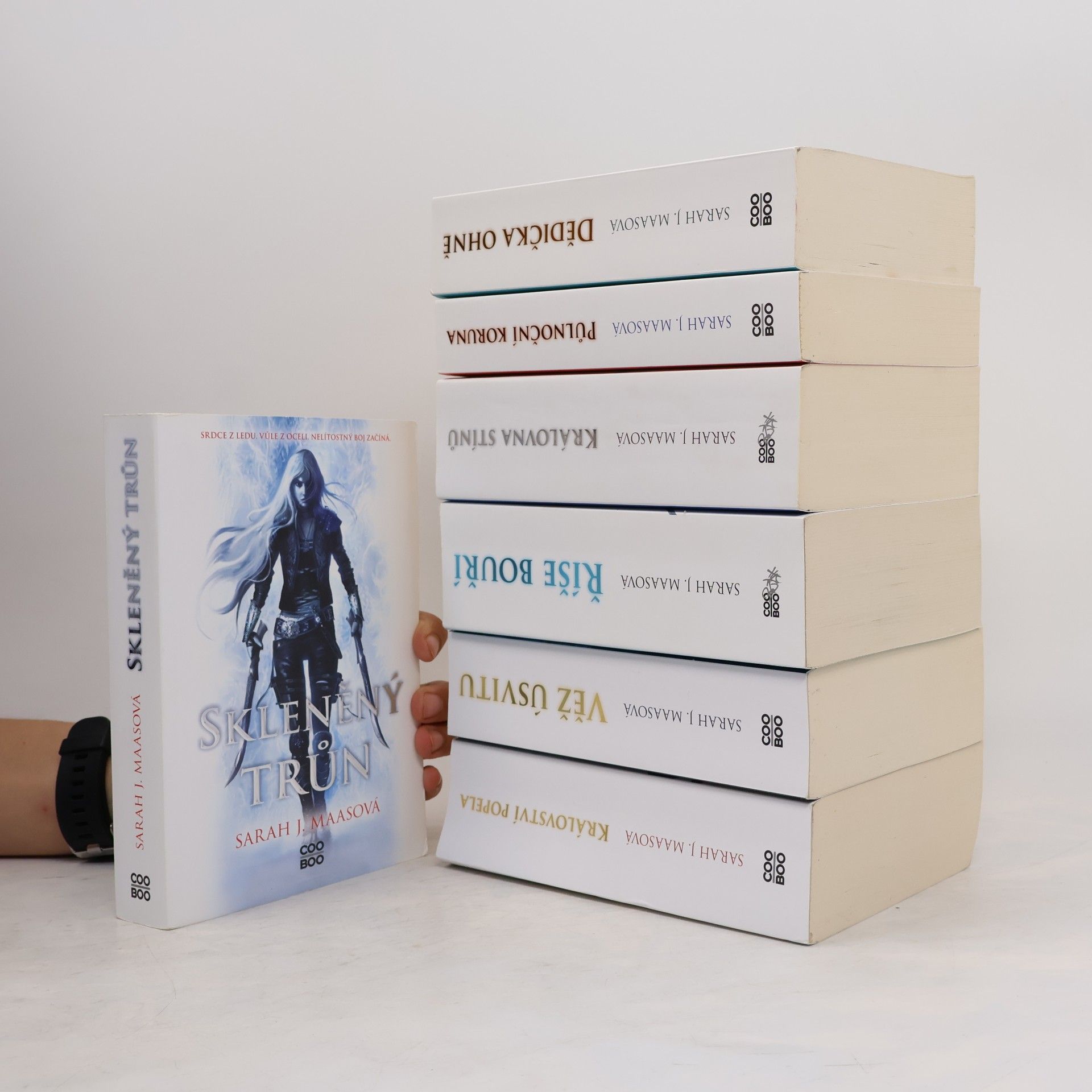 Sarah J. Maas Skleněný trůn 1-7