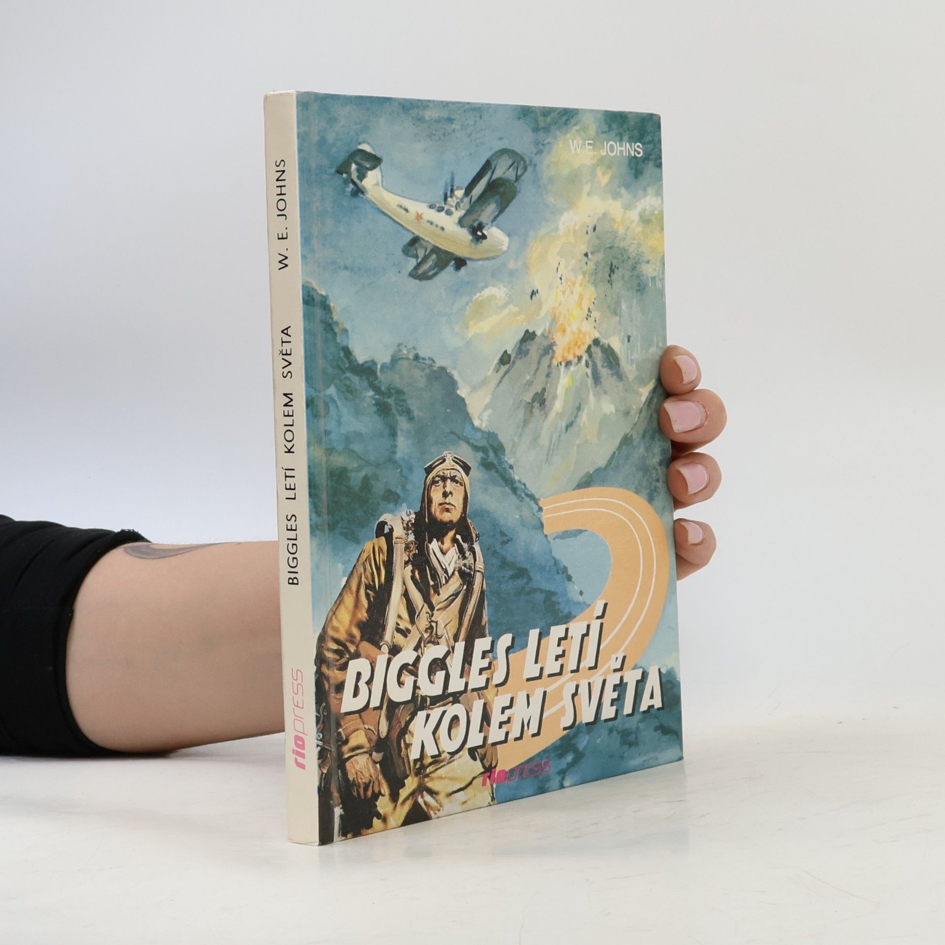 W. E. Johns Biggles letí kolem světa
