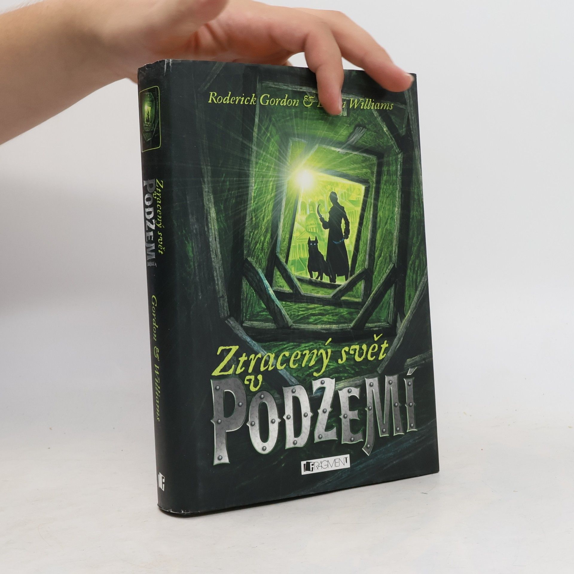 Roderick Gordon Ztracený svět v podzemí