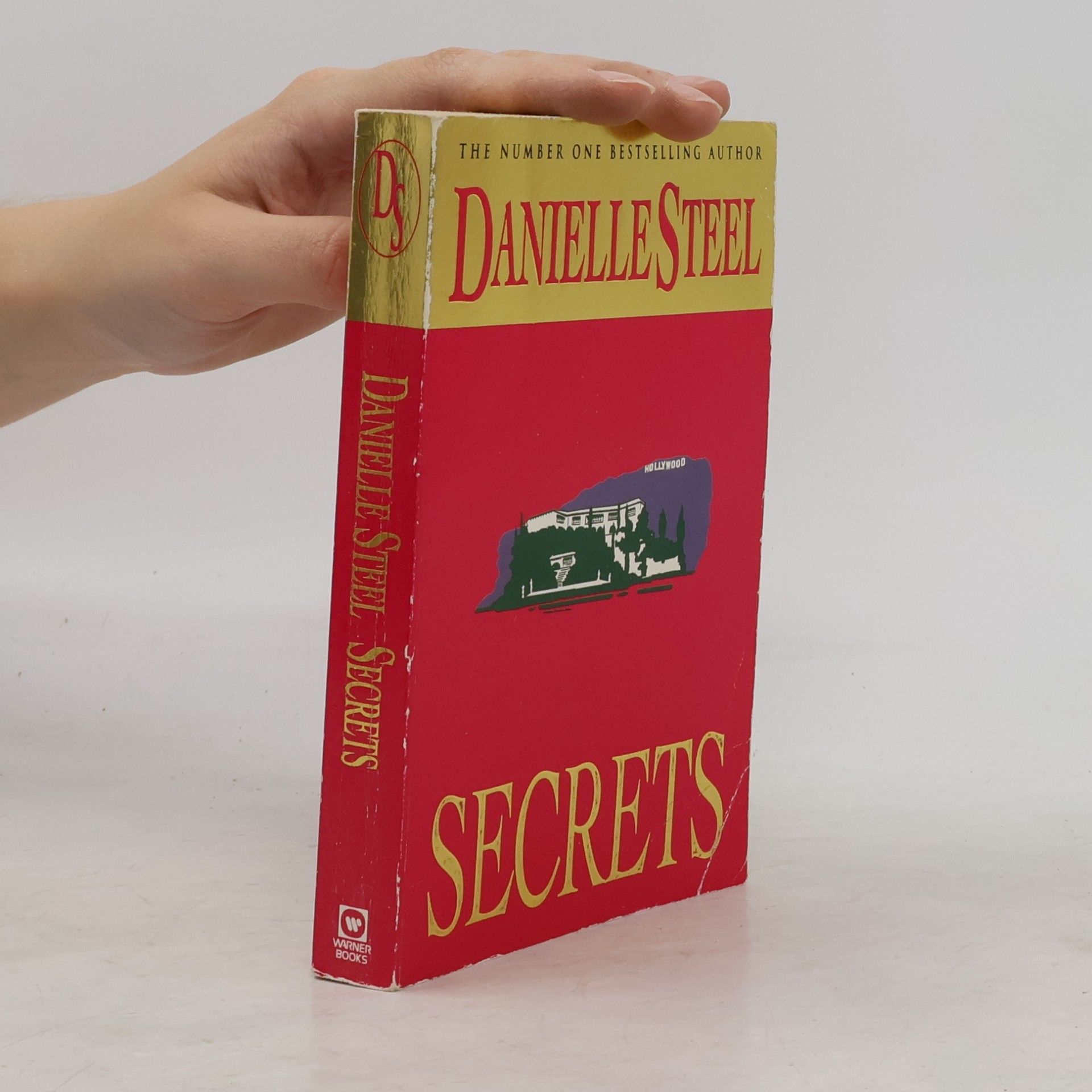 Danielle Steel Secrets