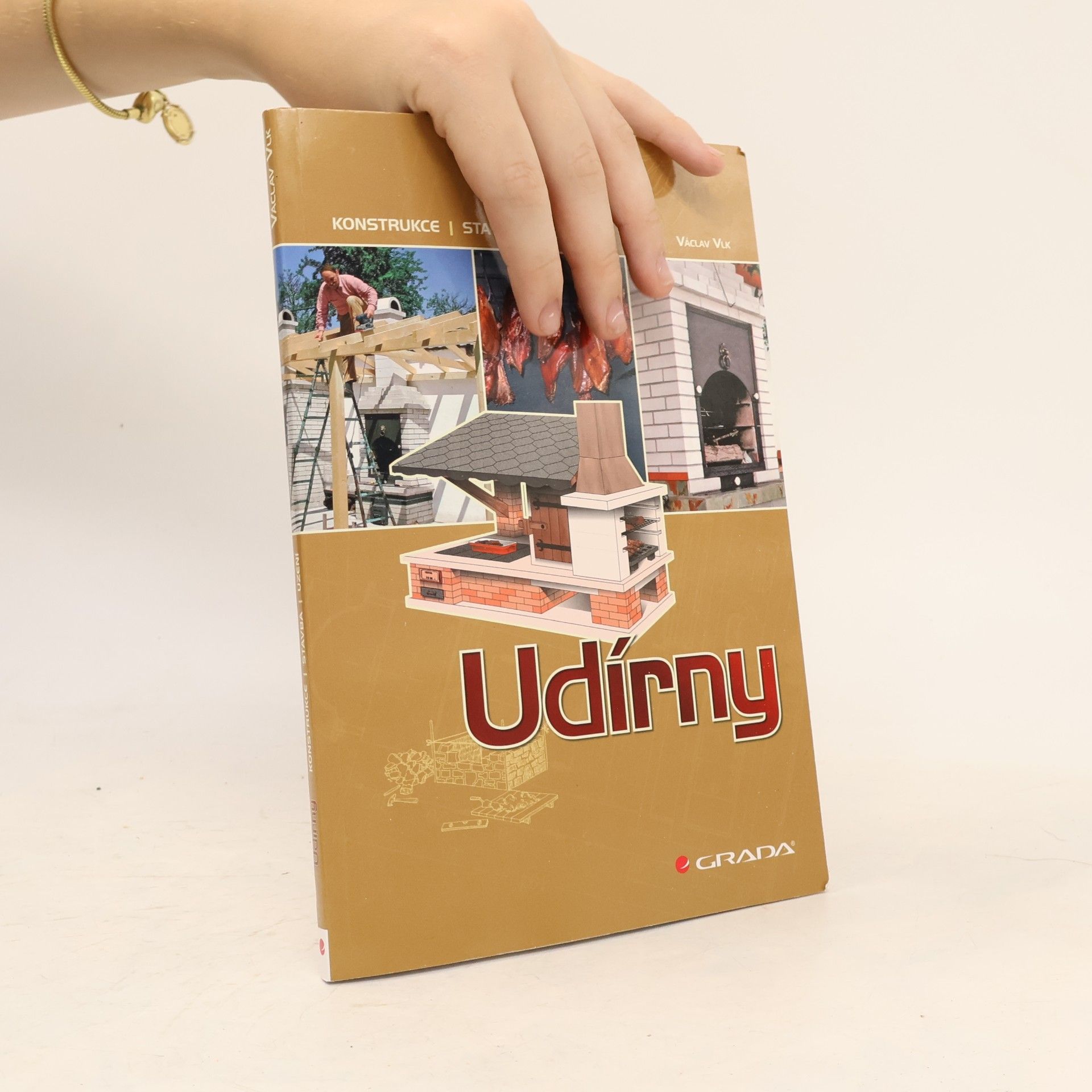 Udírny. Konstrukce, stavba, uzení