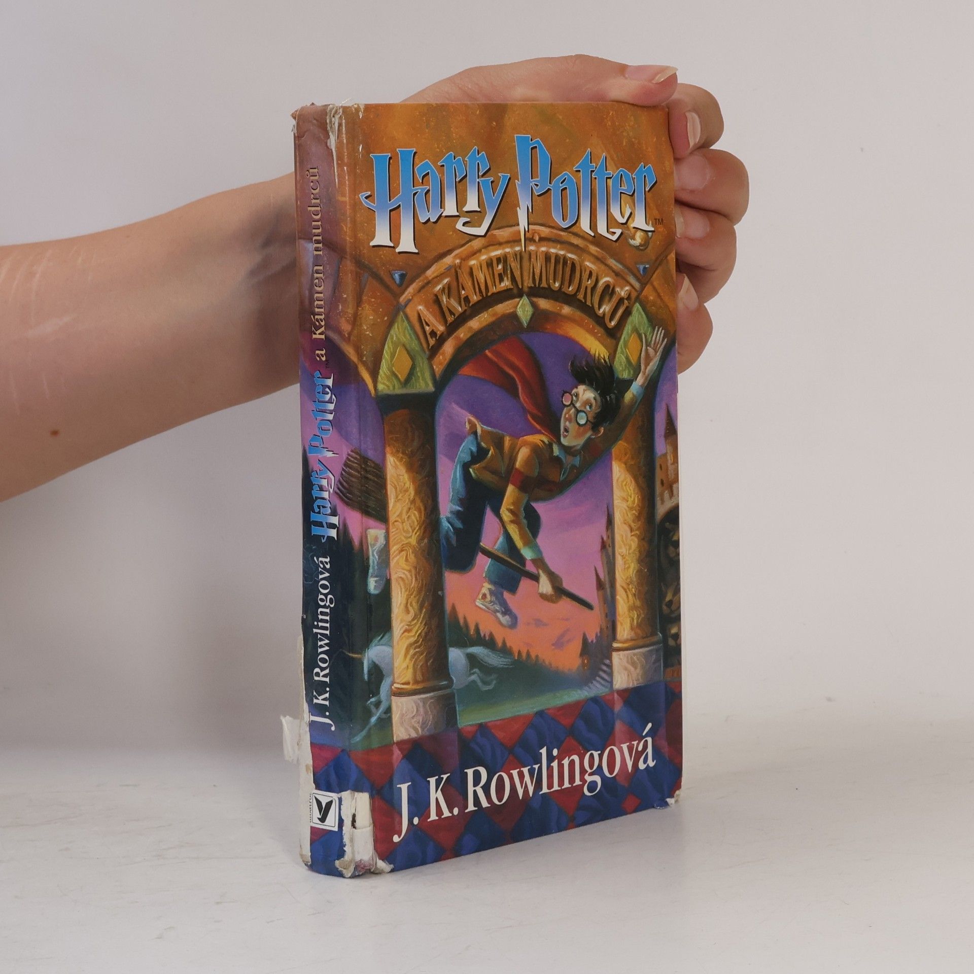 Joanne K. Rowlingová Harry Potter a kámen mudrců