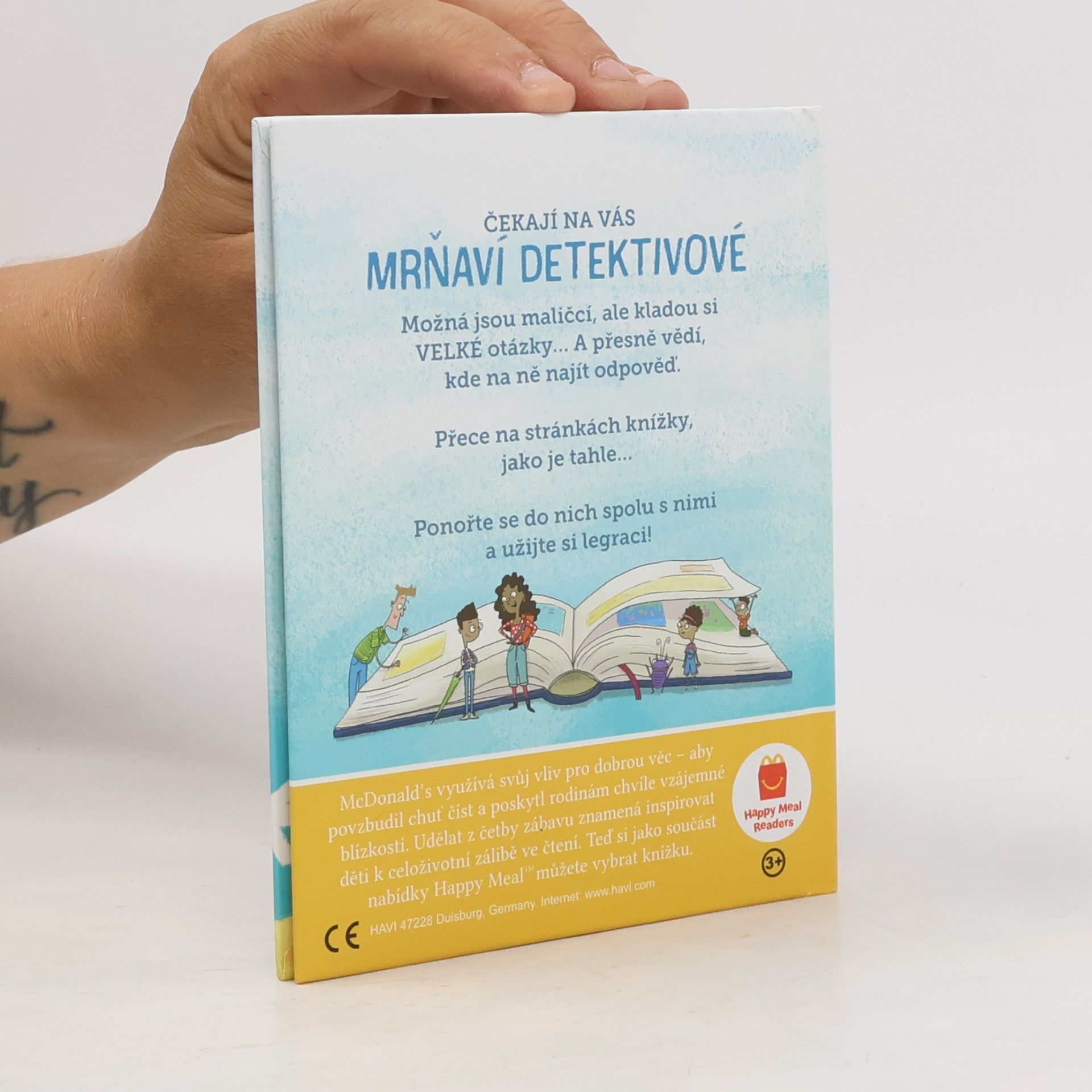Cressida Cowell Mrňaví detektivové. Může na poušti sněžit?