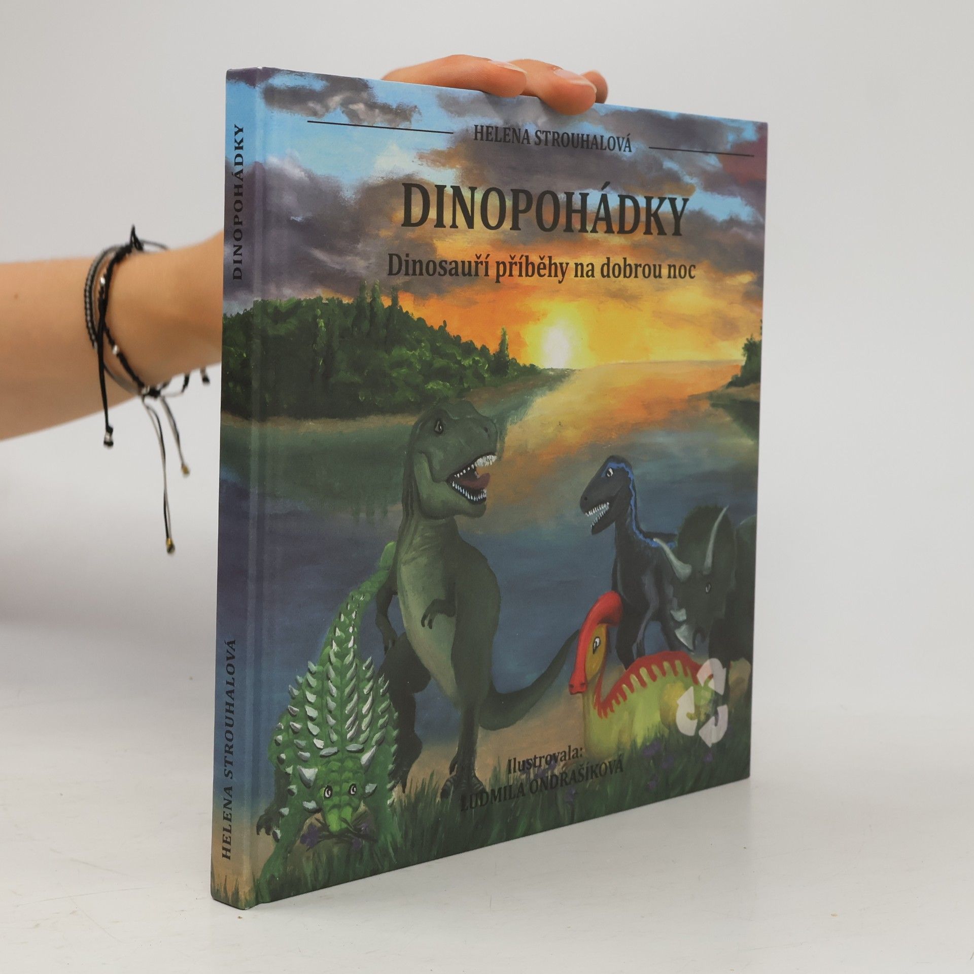 Helena Strouhalová Dinopohádky : dinosauří příběhy na dobrou noc