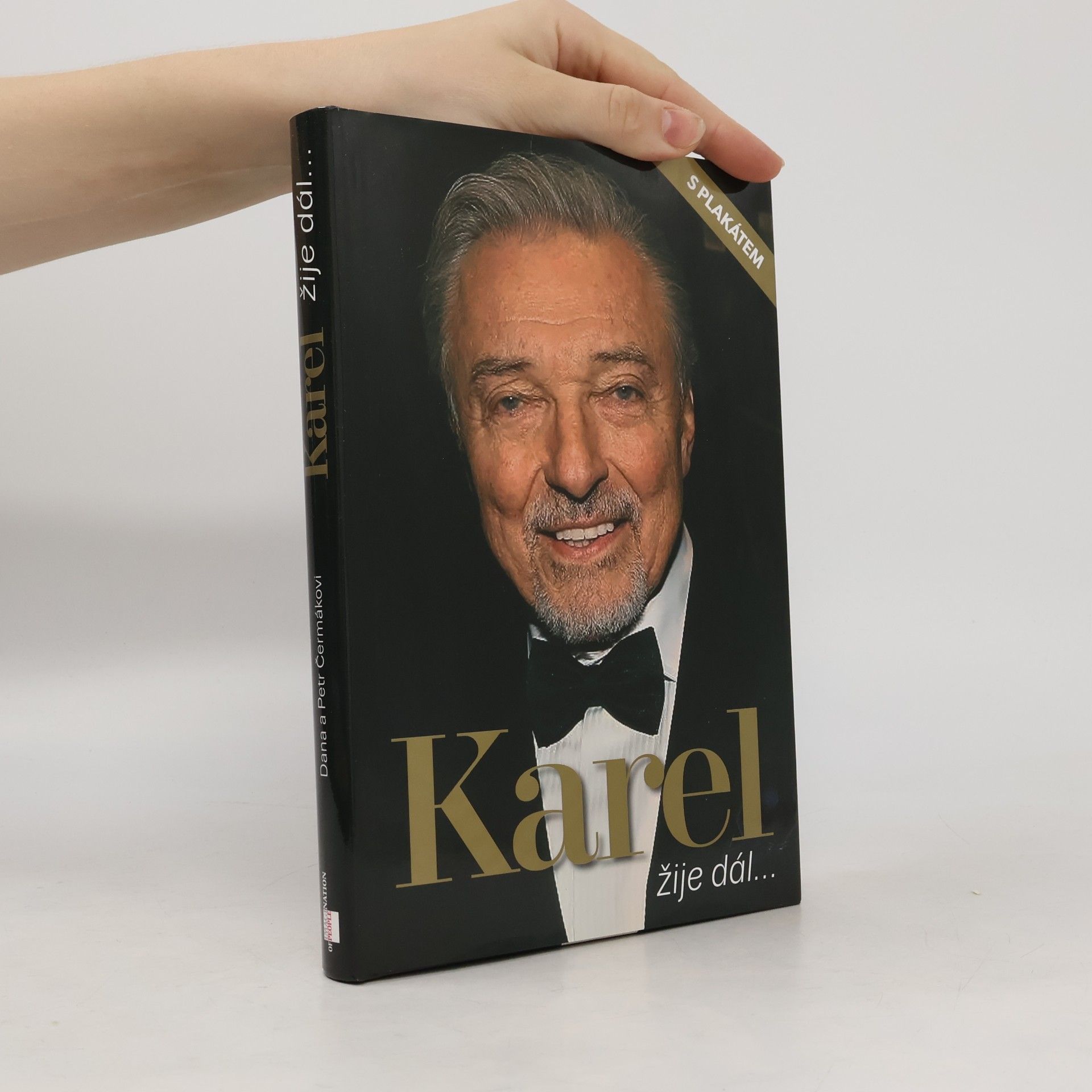 Karel žije dál...