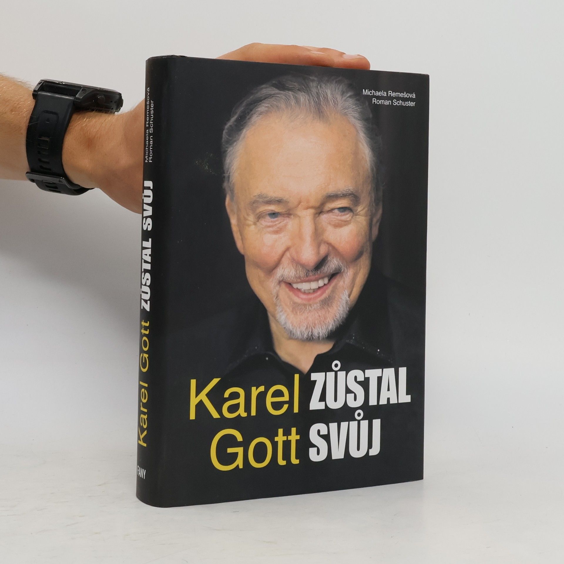 Roman Schuster Karel Gott. Zůstal svůj
