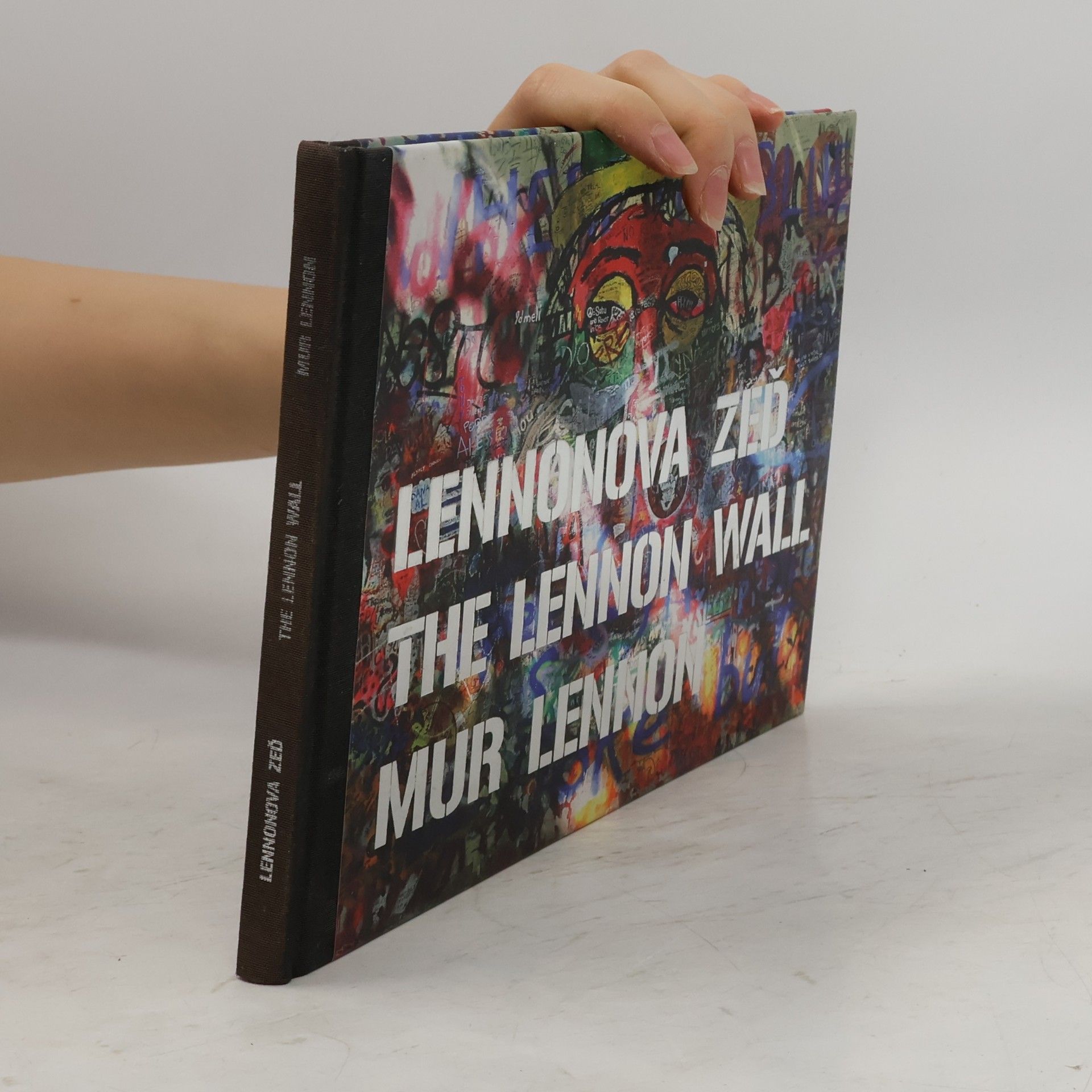 Jaromír Zemina Lennonova zeď - The Lennon wall - Mur Lennon
