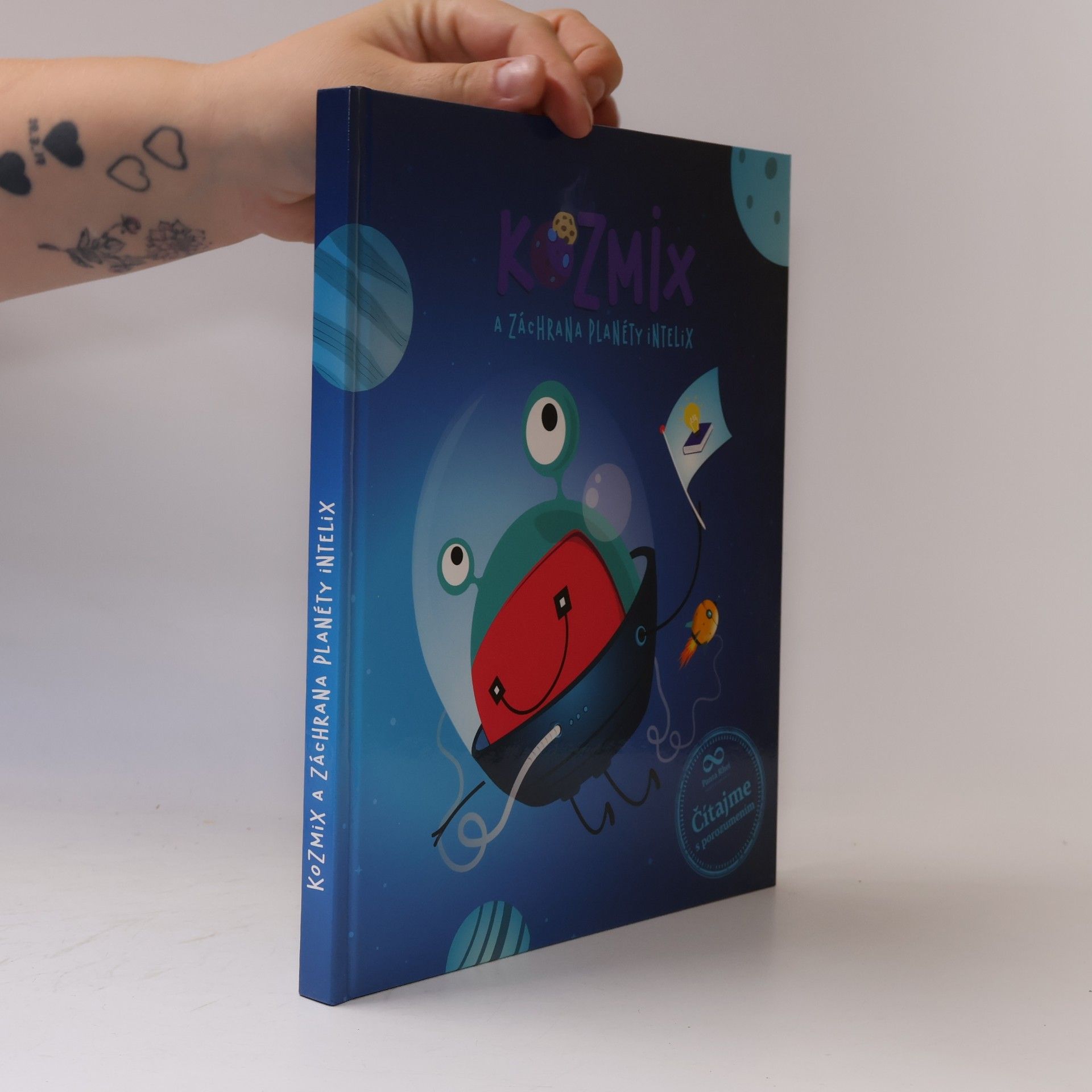 Peter Mravec Kozmix a záchrana planéty Intelix