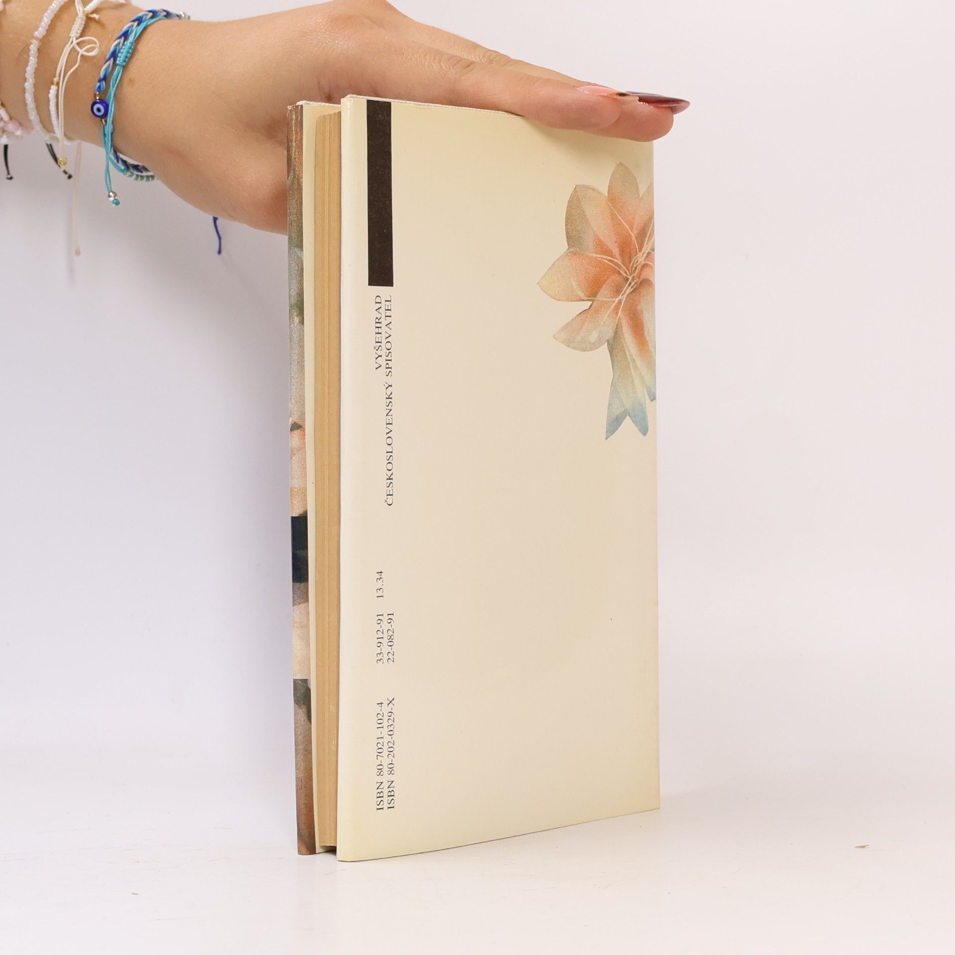 Daphne du Maurier Mrtvá a živá
