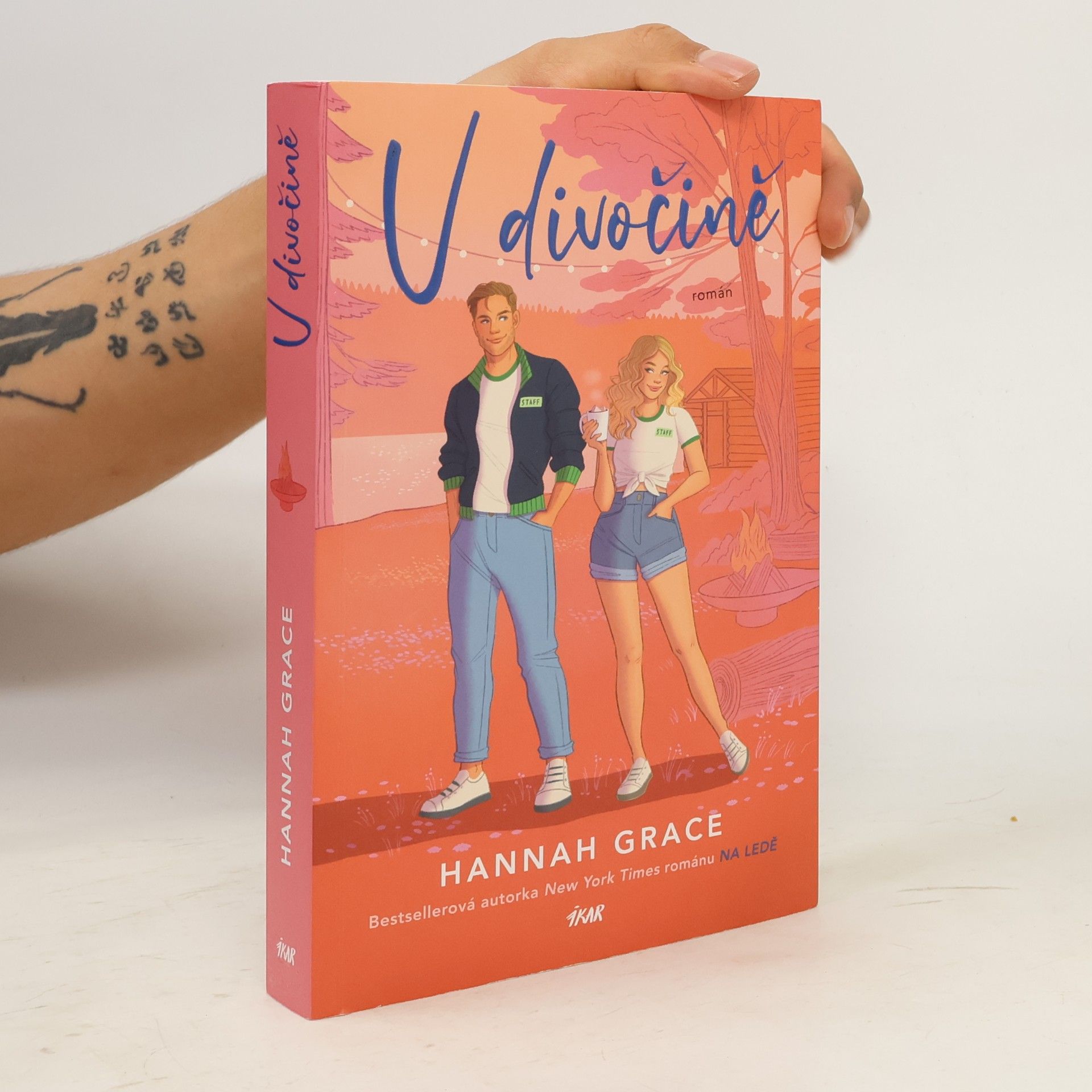 Hannah Grace V divočině