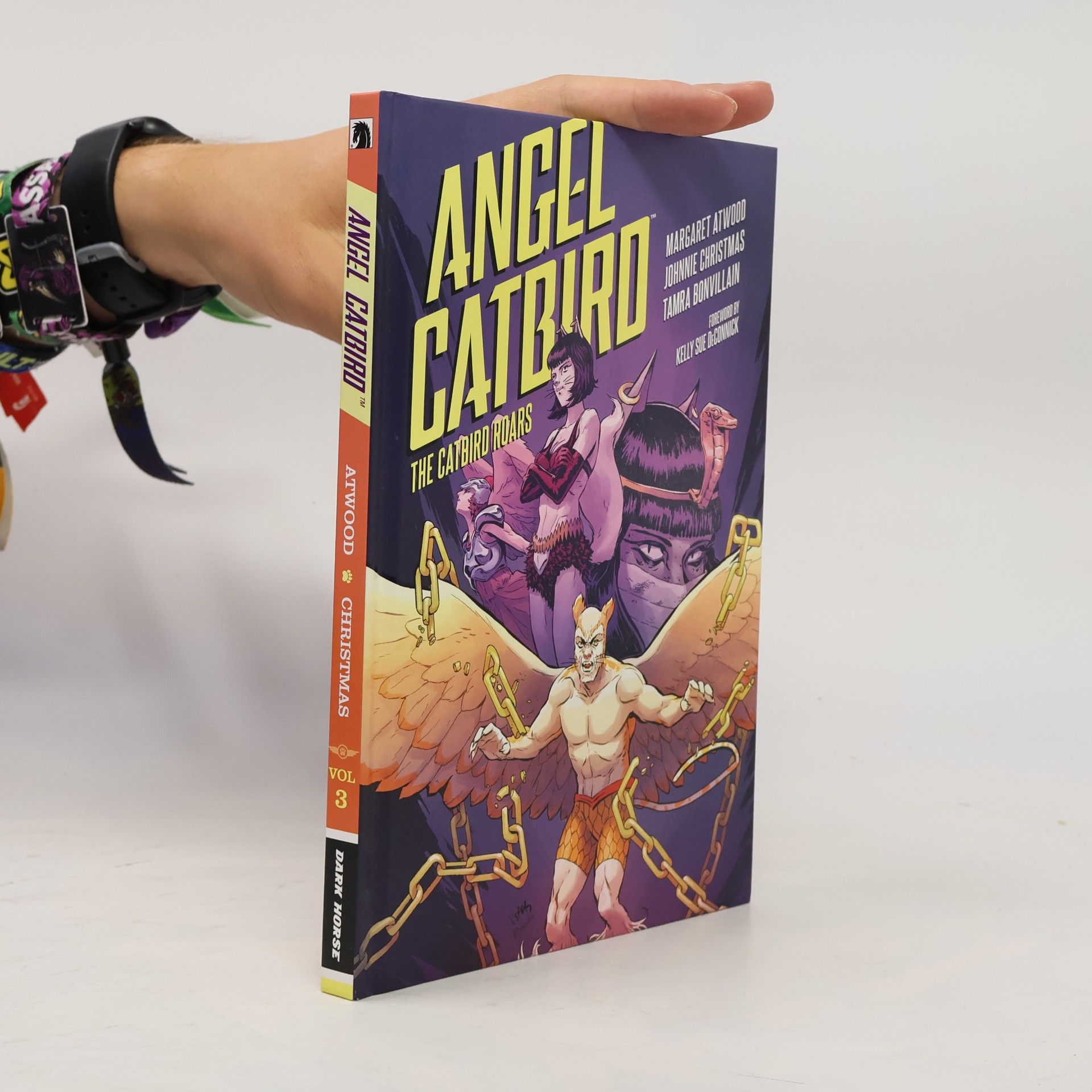 Margaret Atwood Angel Catbird - The Catbird Roars