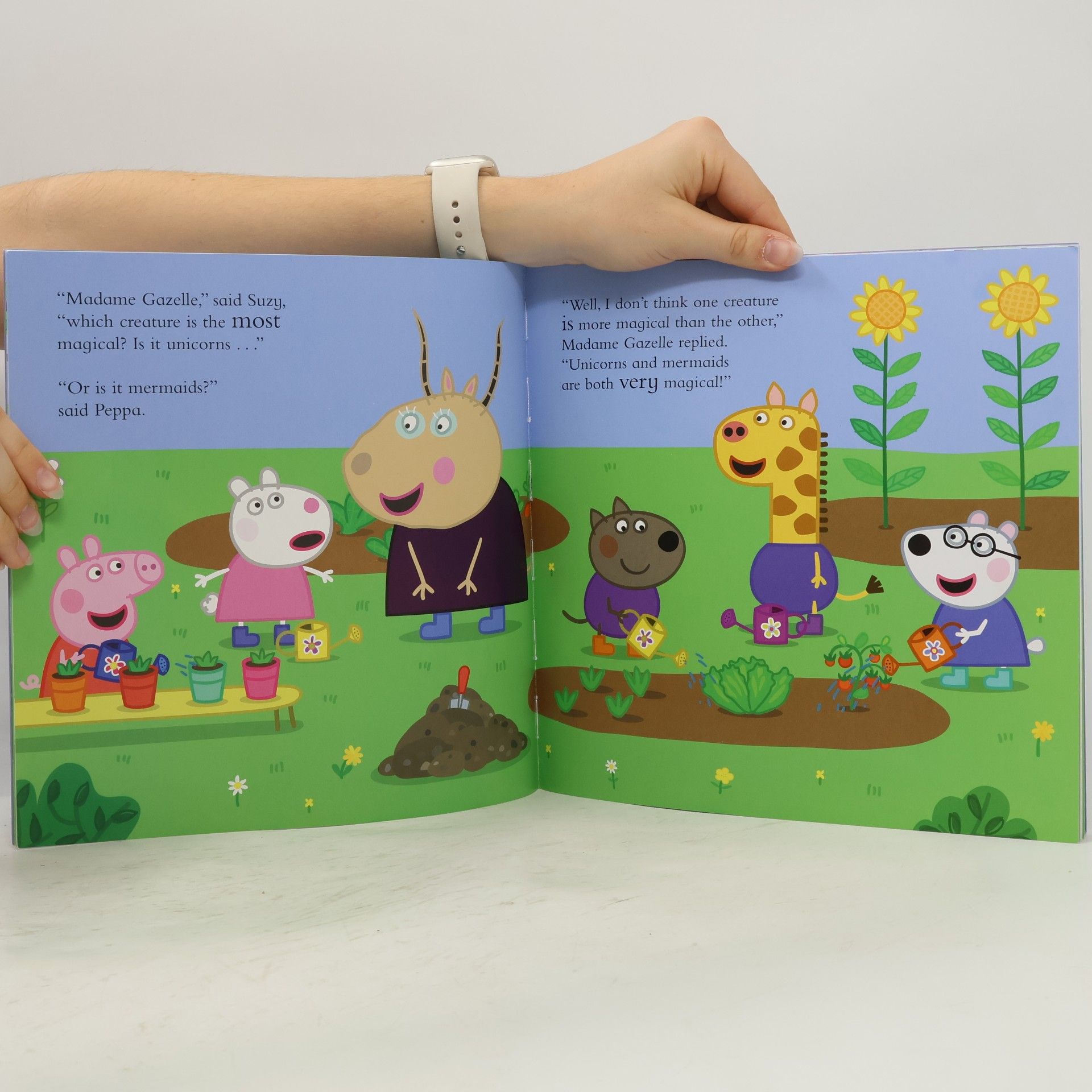 Peppa Pig: Peppa Loves Unicorns and Mermaids