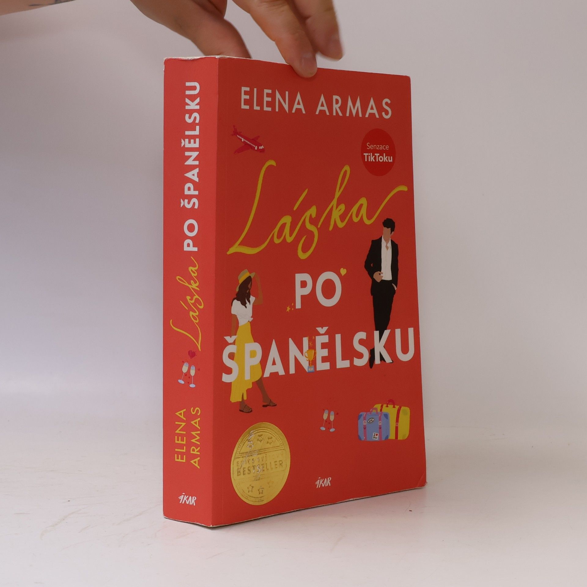Elena Armas Láska po španělsku