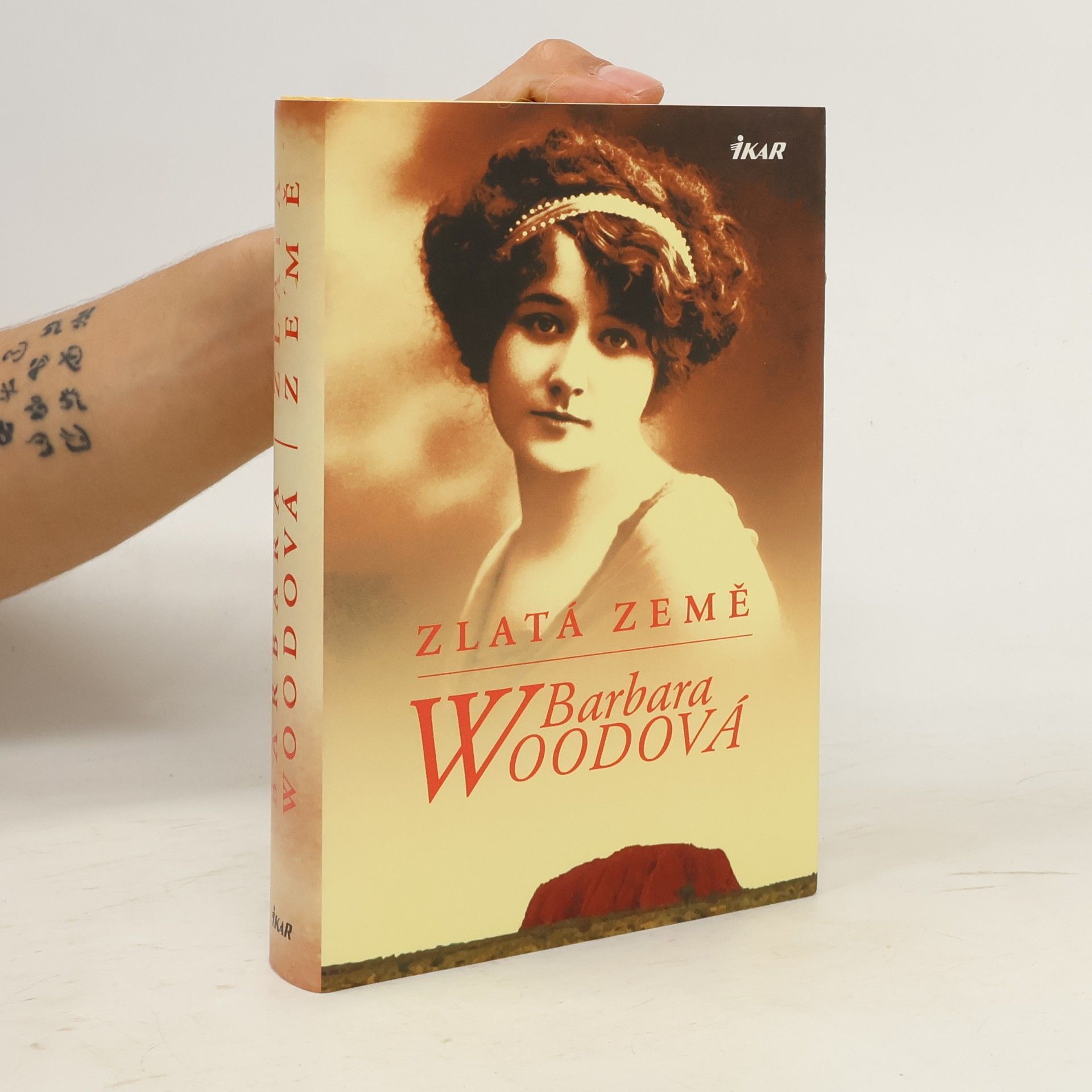 Barbara Wood Zlatá země