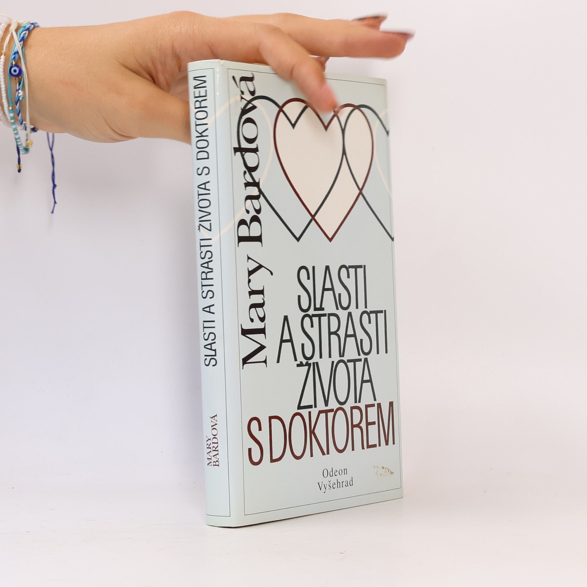 Mary Bard Slasti a strasti života s doktorem