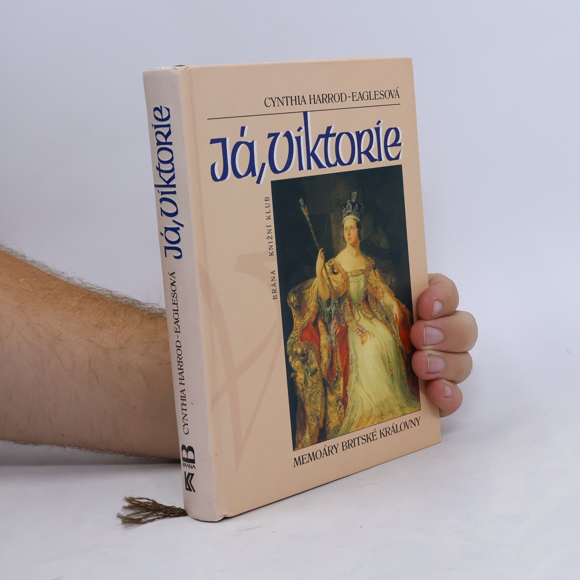 Cynthia Harrod-Eagles Já, Viktorie: Memoáry britské královny