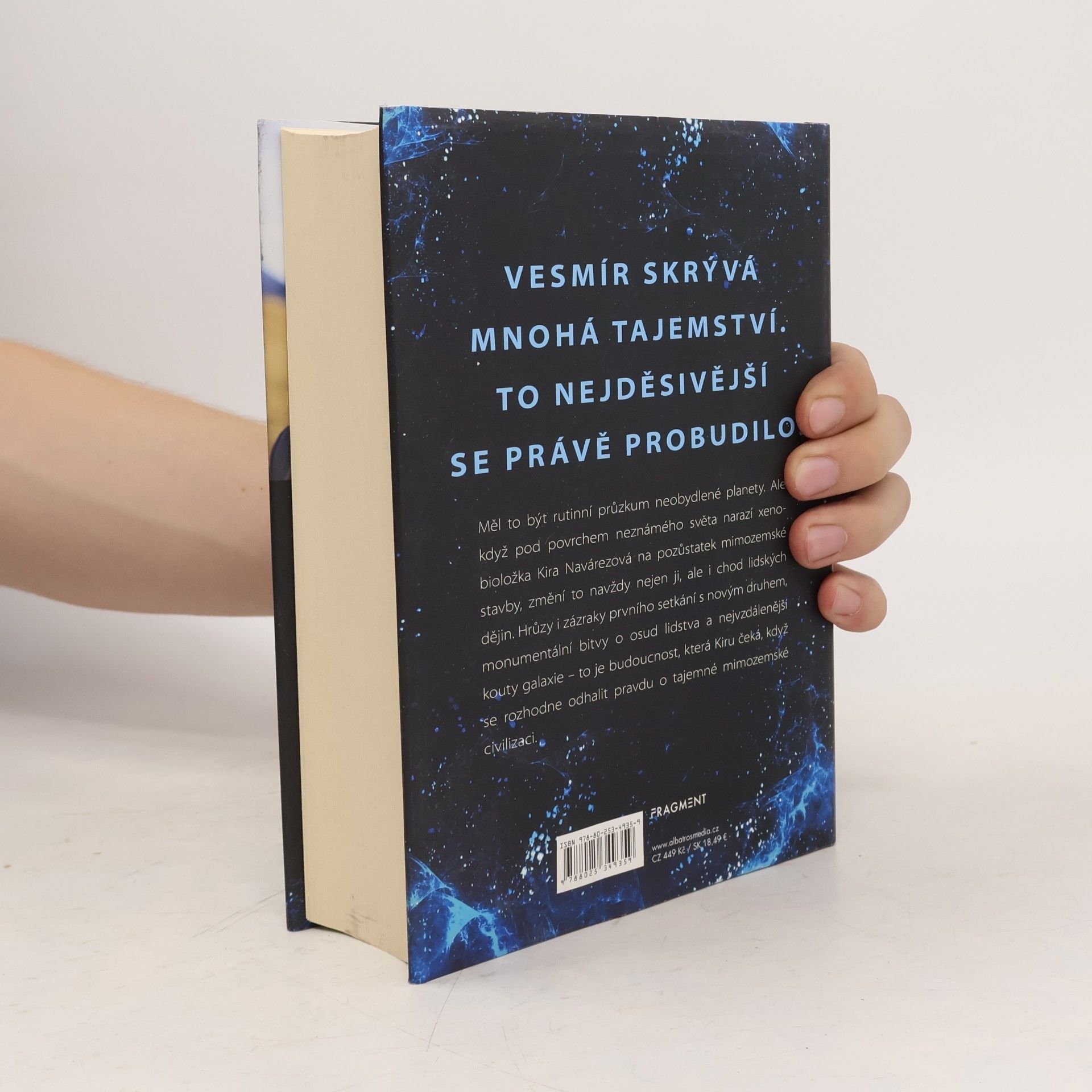Christopher Paolini Spát v moři hvězd