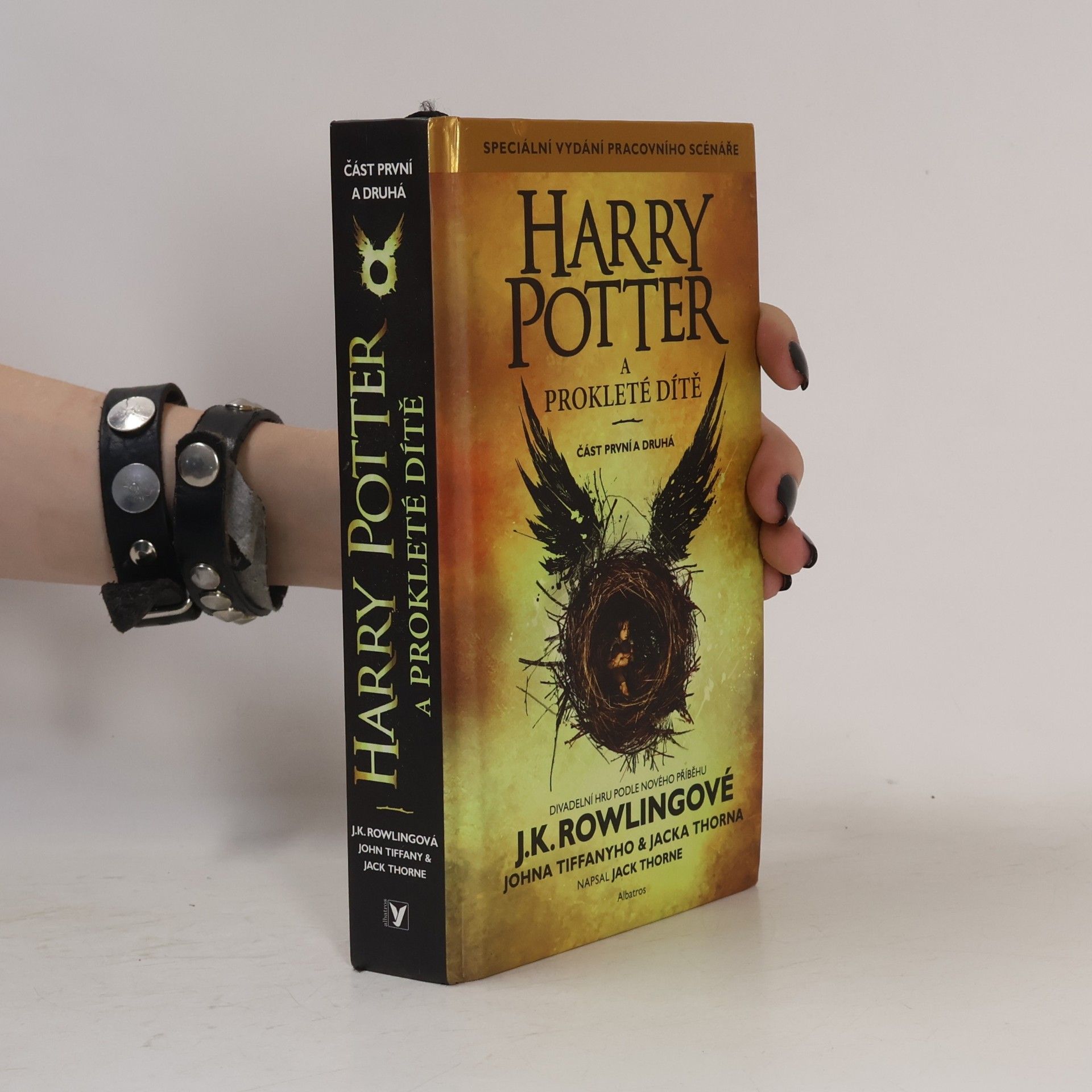 Jack Thorne Harry Potter a prokleté dítě