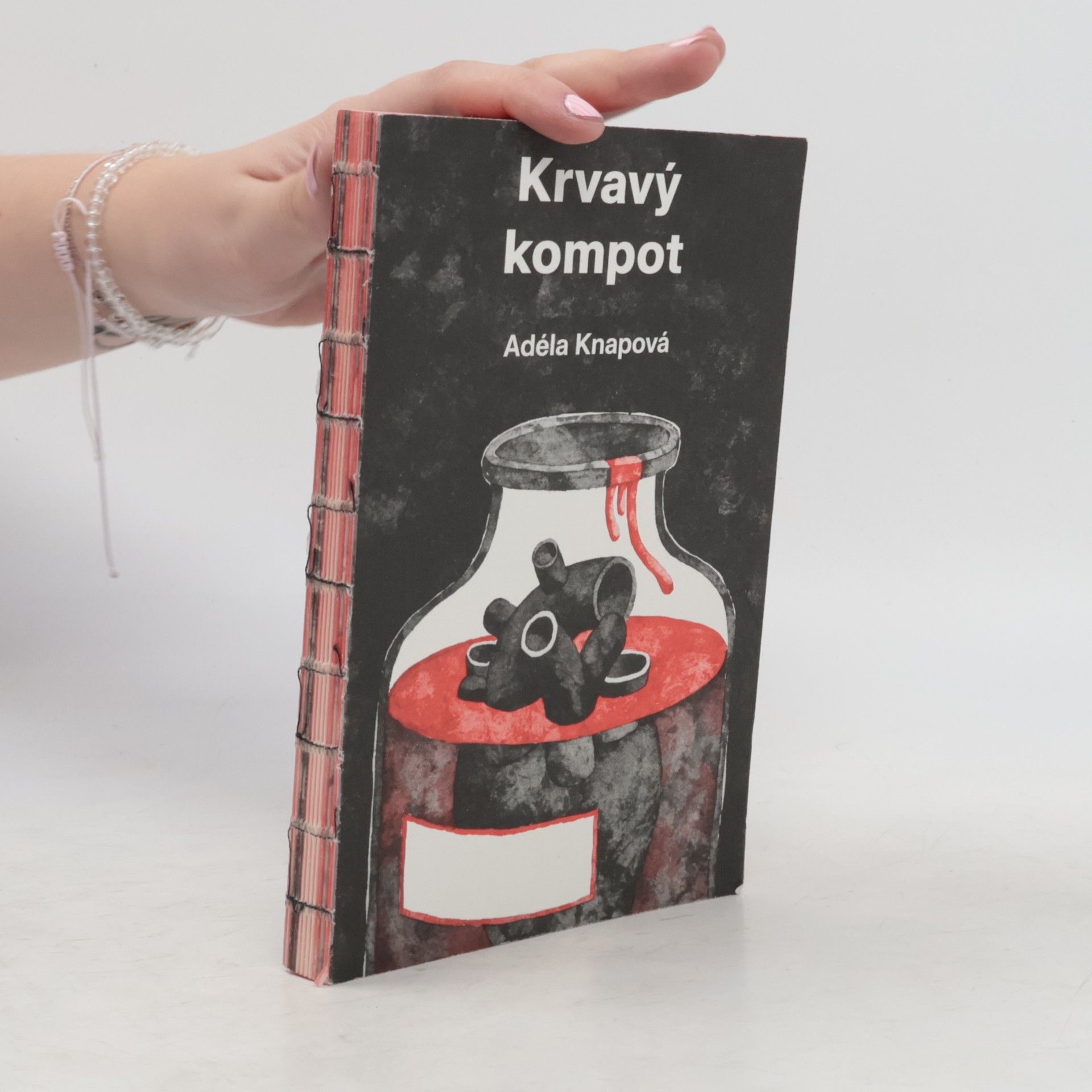 Adéla Knapová Krvavý kompot