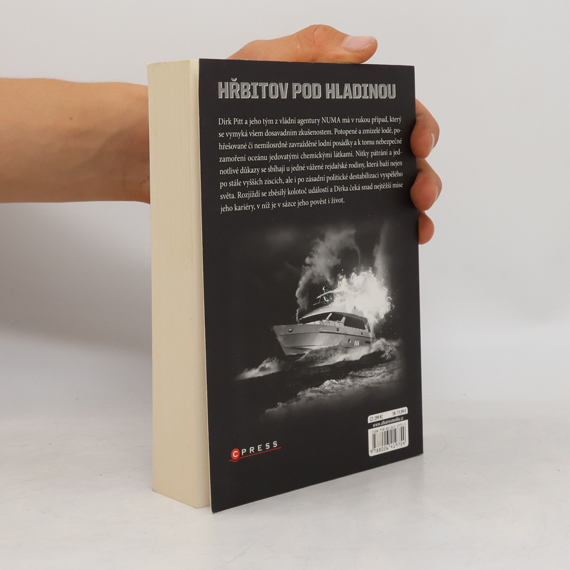 Clive Cussler Hřbitov pod hladinou