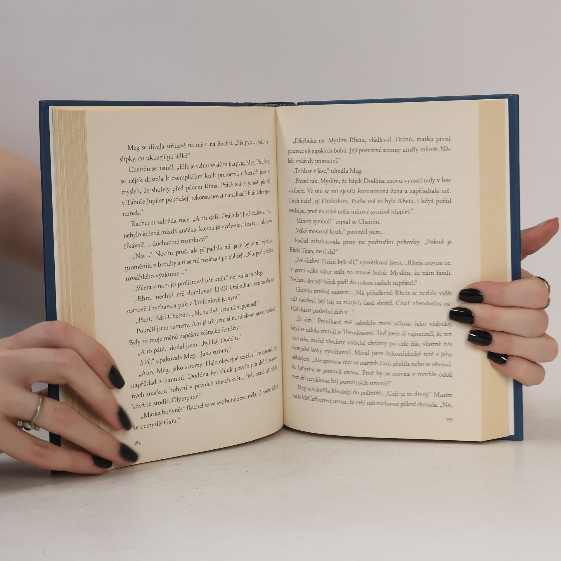 Rick Riordan Apollónův pád. Utajené orákulum