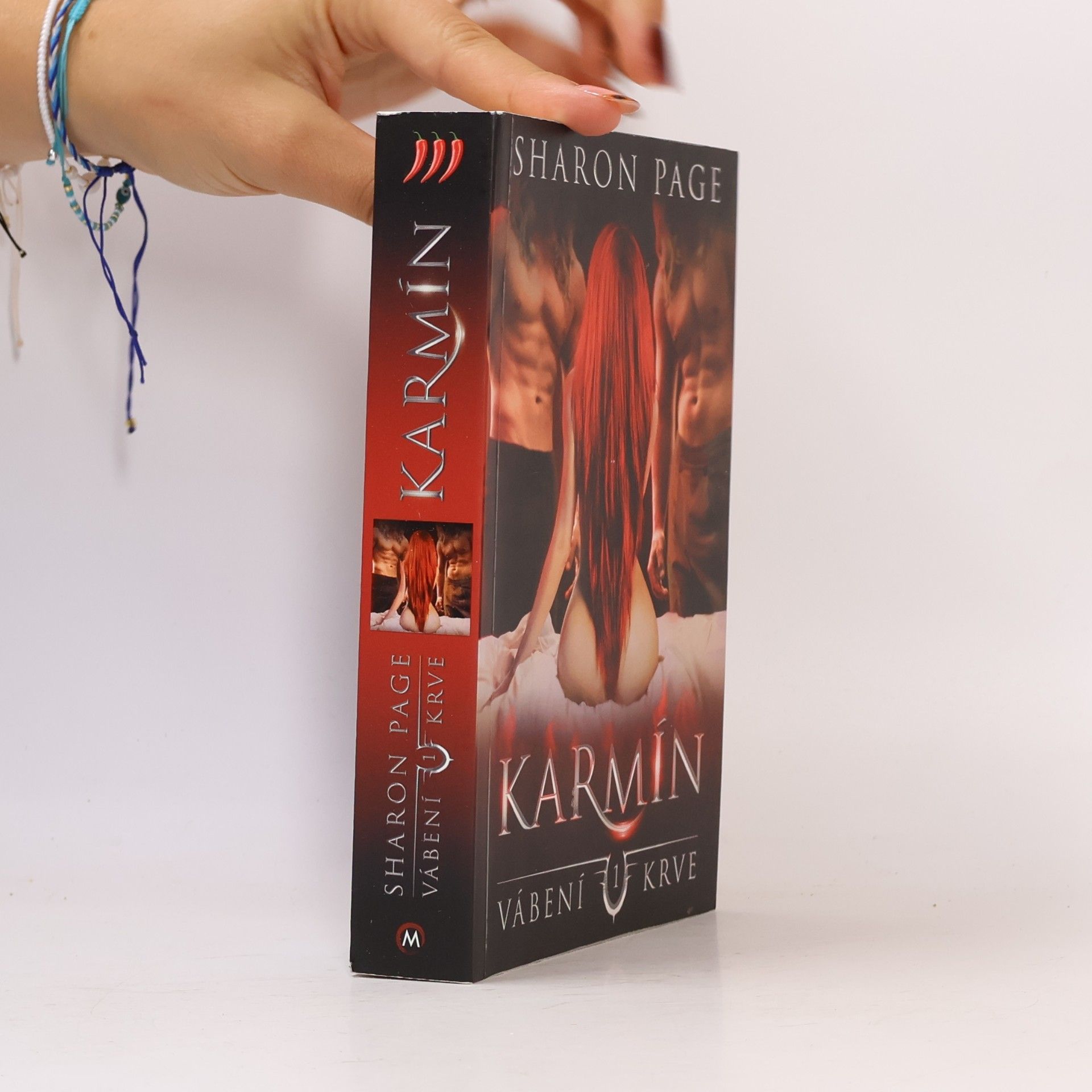 Sharon Page Karmín. Vábení krve 1.