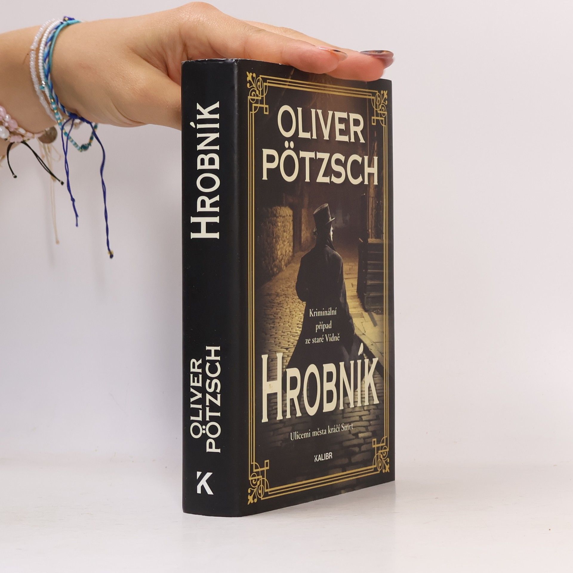 Oliver Pötzsch Hrobník