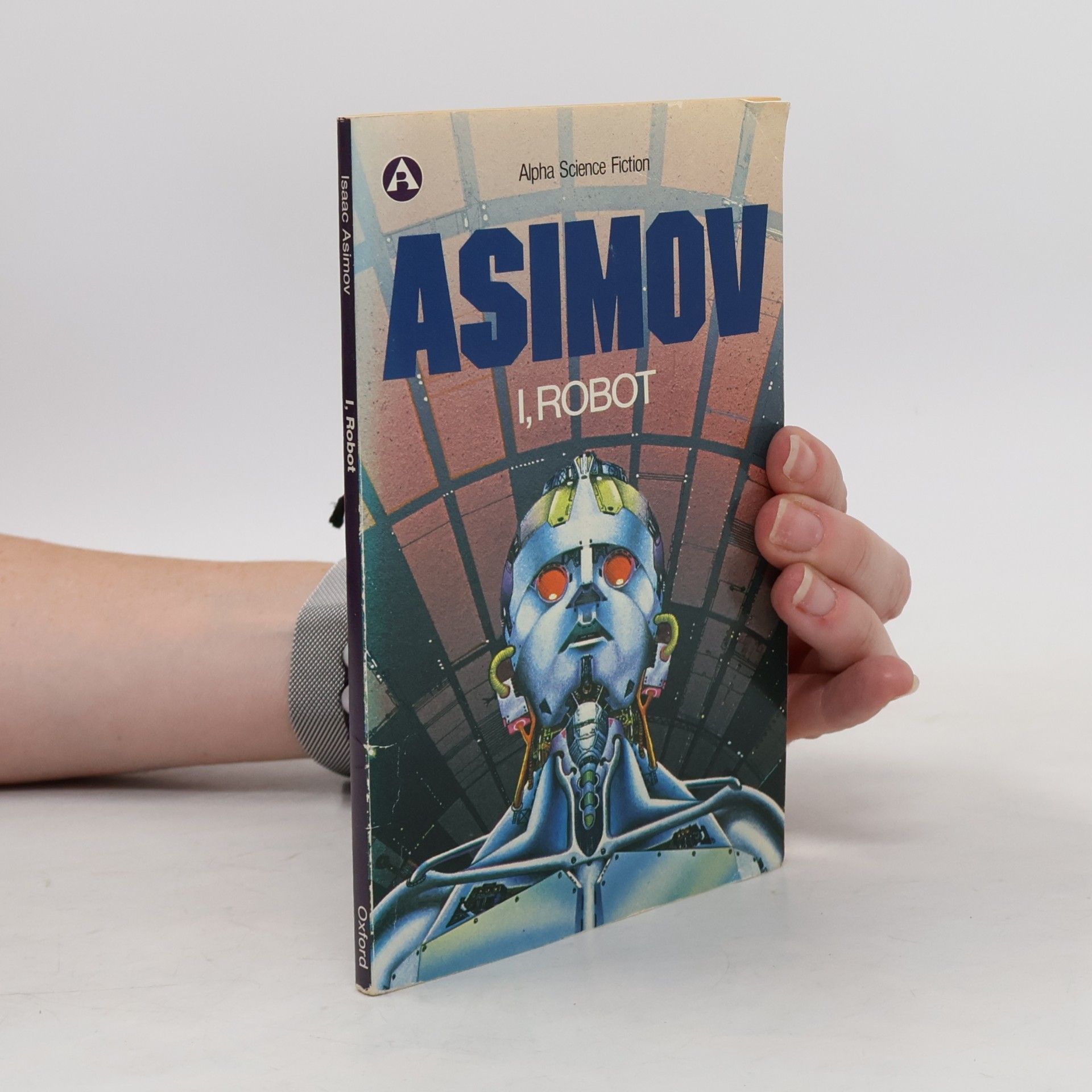 Isaac Asimov I, Robot