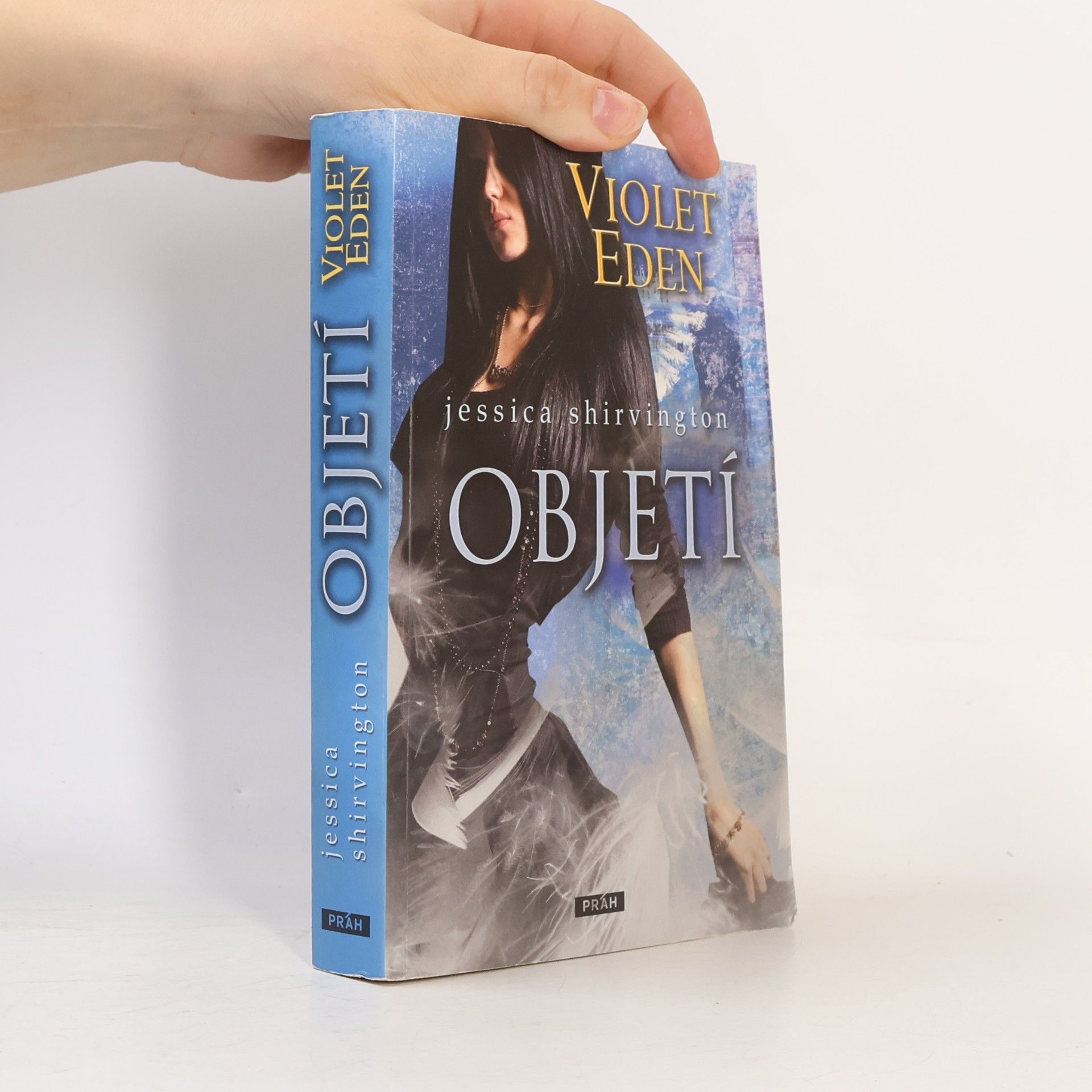 Violet Eden: Objetí