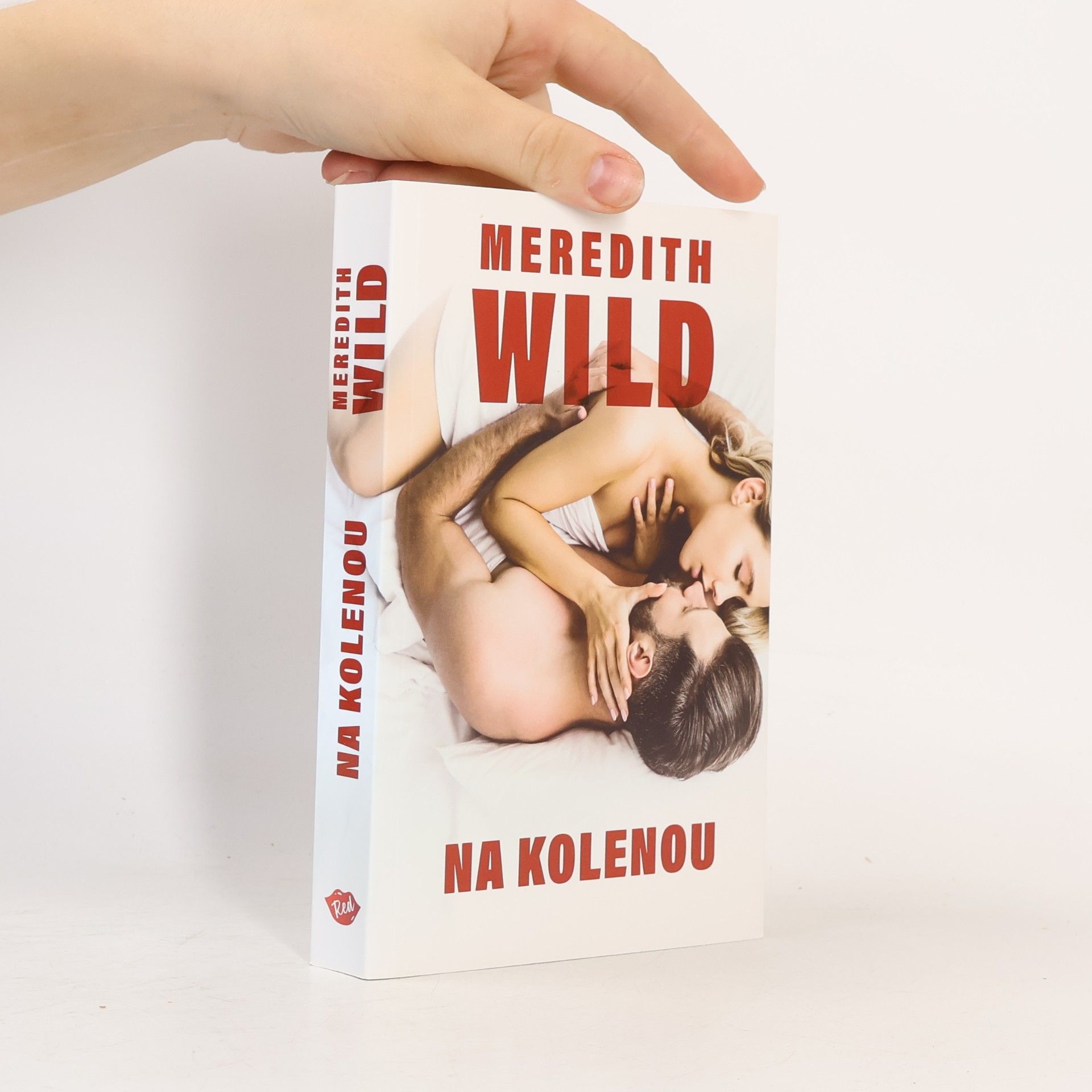 Meredith Wild Na kolenou