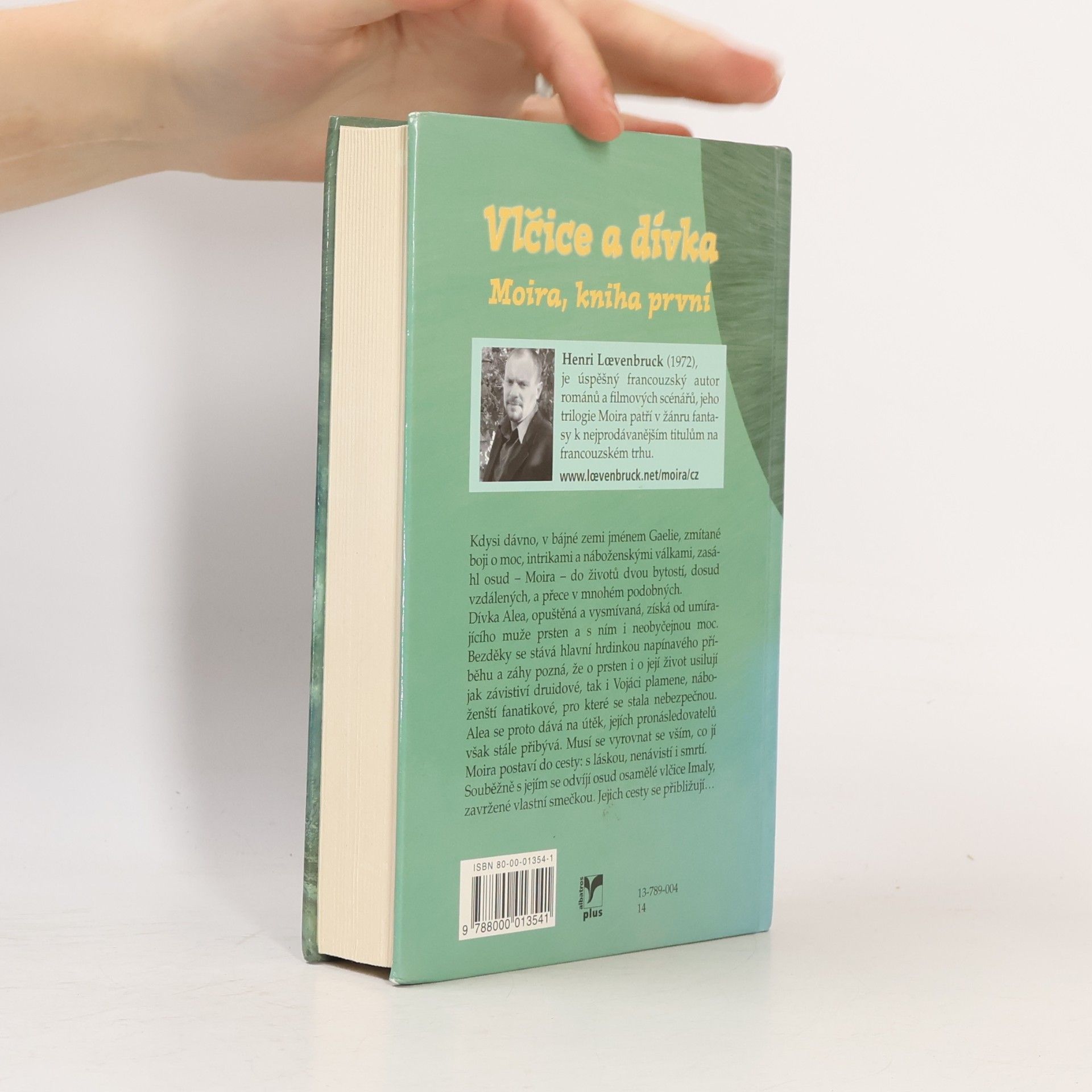 Henri Loevenbruck Moira. Kniha první, Vlčice a dívka