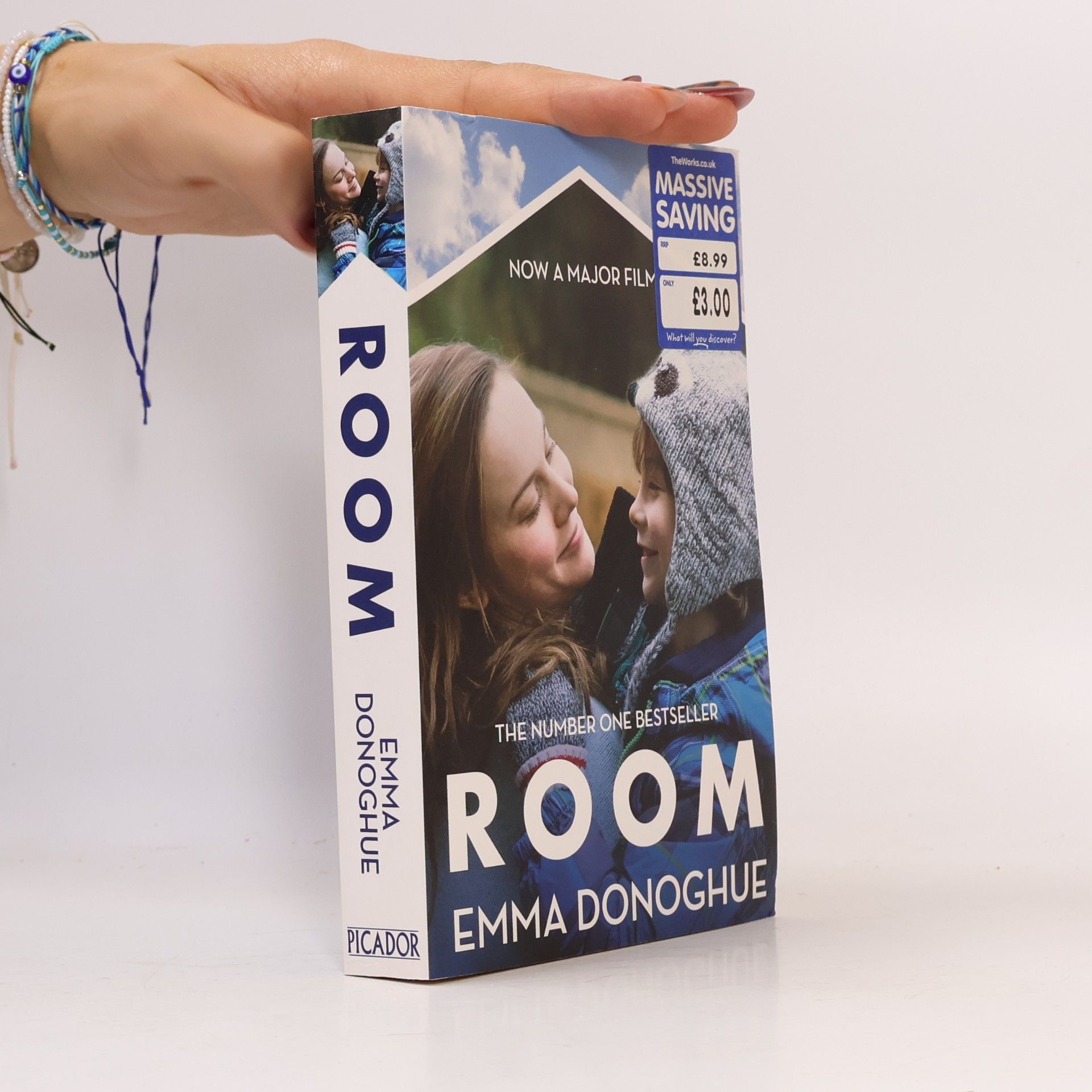 Emma Donoghue Room