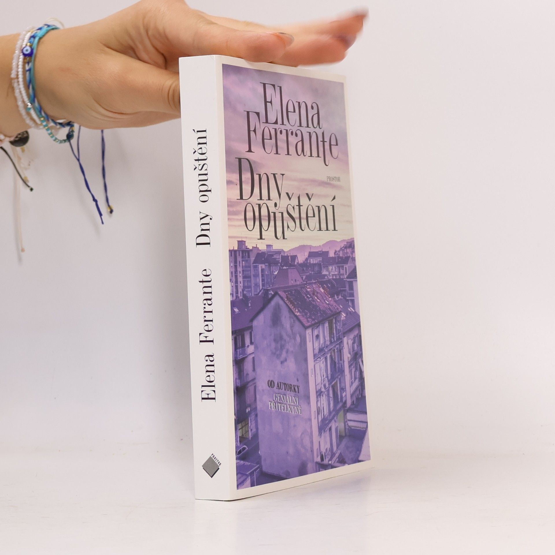 Elena Ferrante Dny opuštění