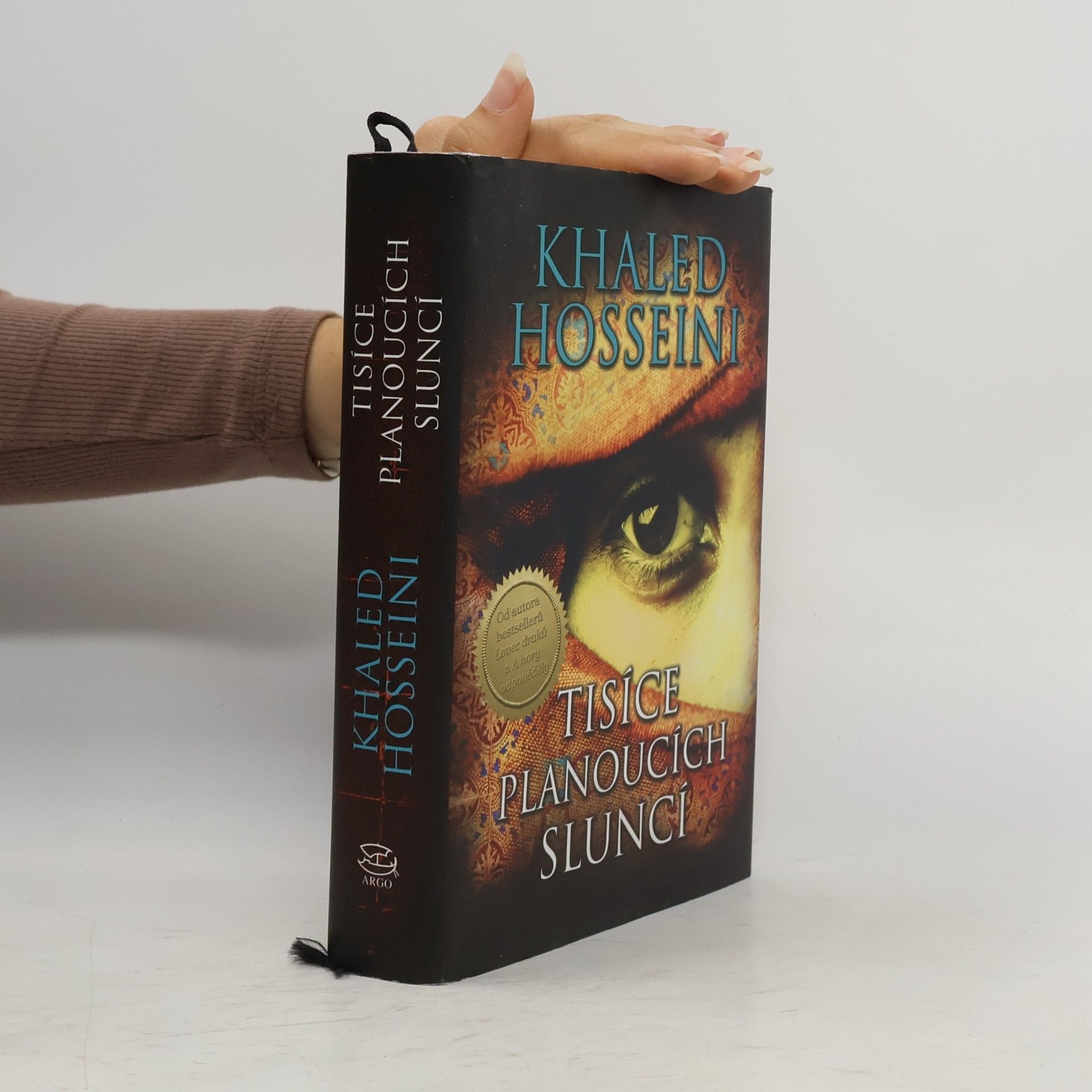 Khaled Hosseini Tisíce planoucích sluncí