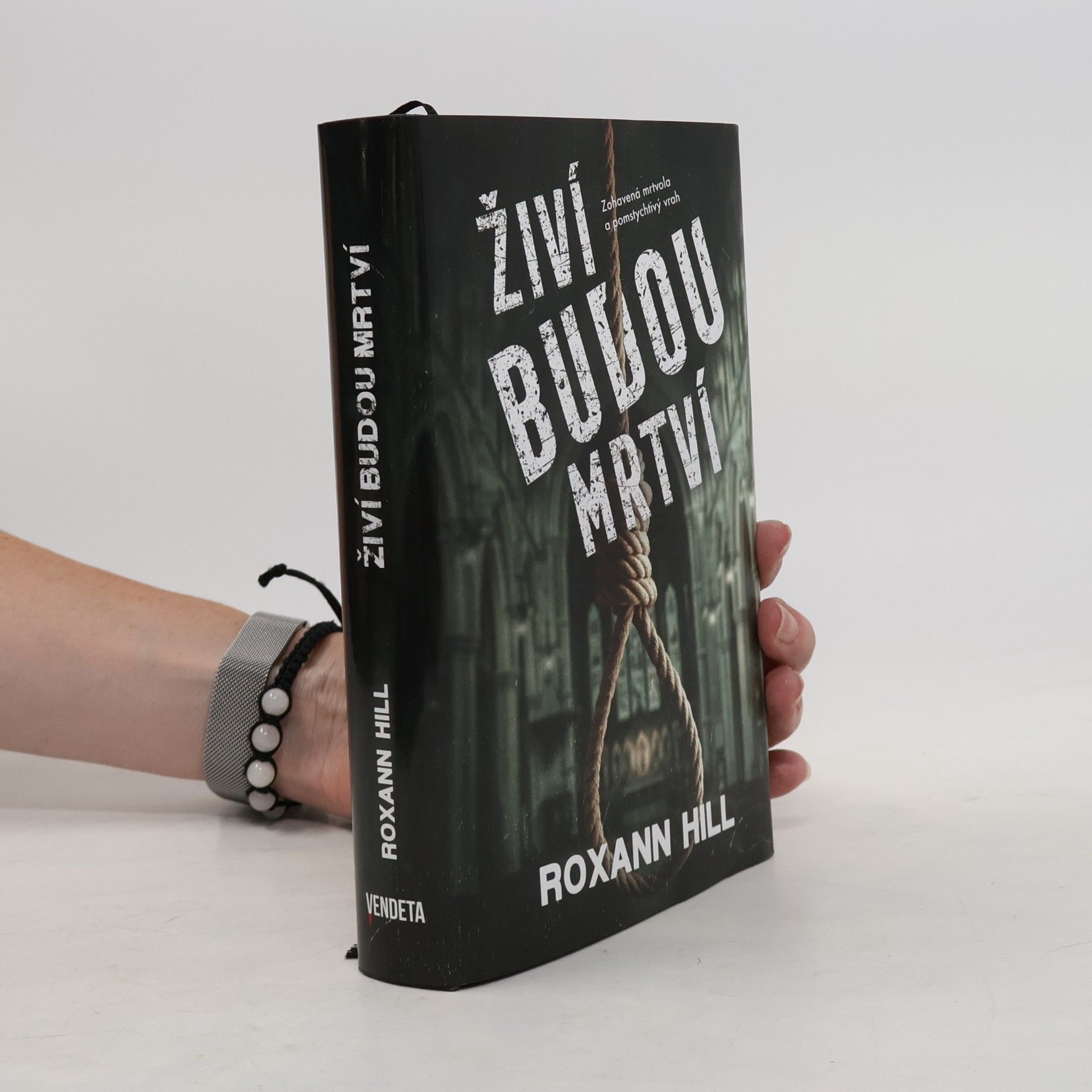 Martina Kohlíčková Živí budou mrtví