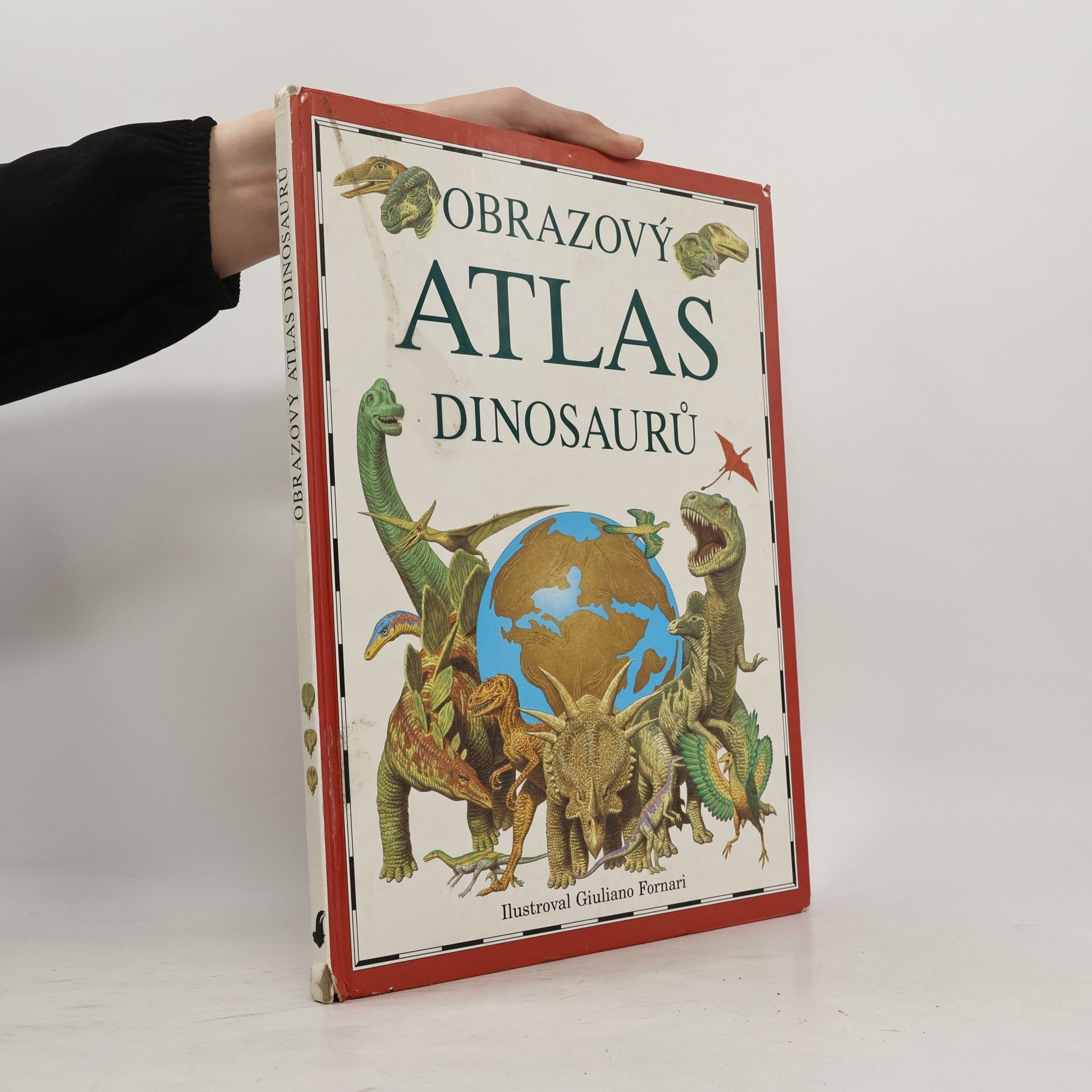 Giuliano Fornari Obrazový atlas dinosaurů