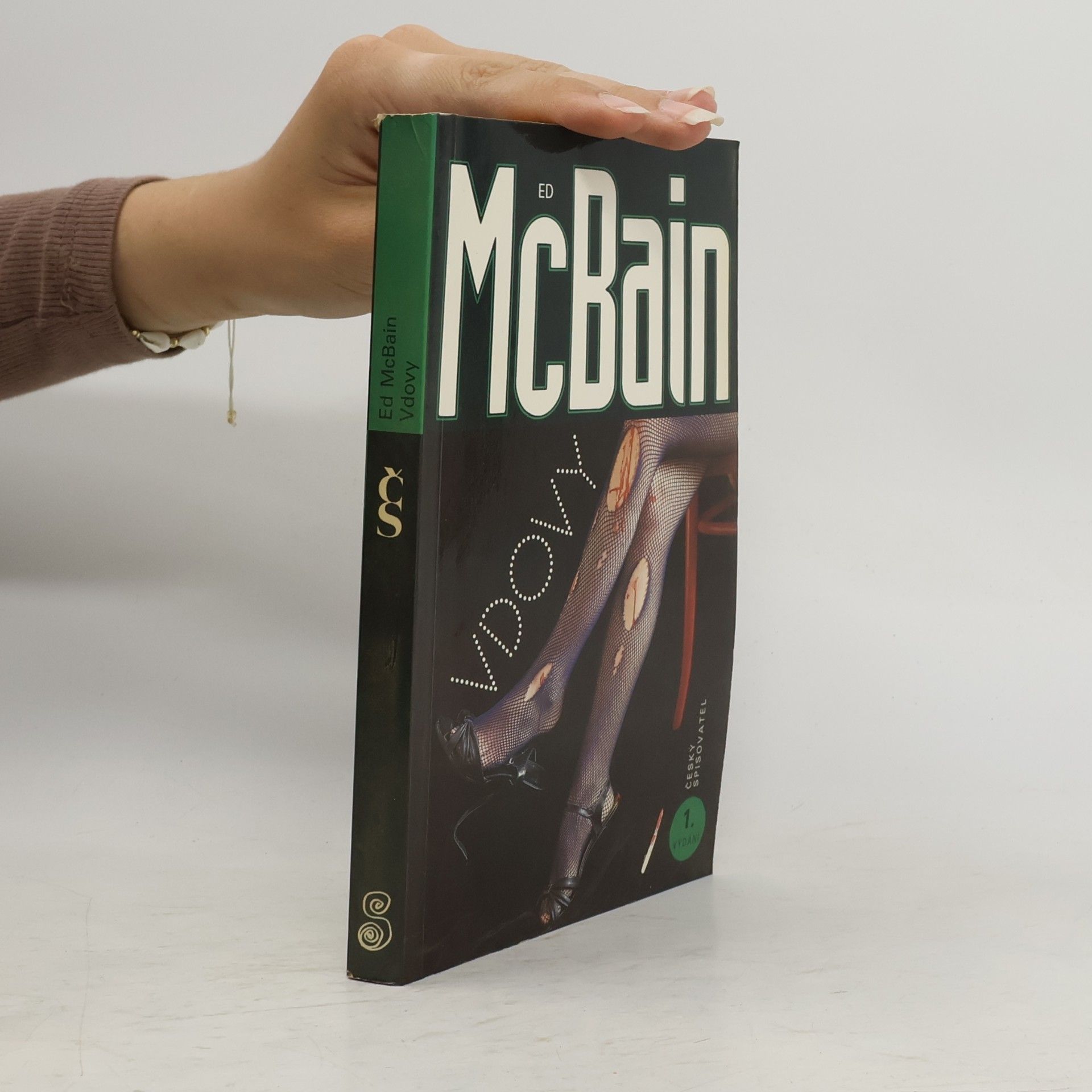 Ed McBain Vdovy : příběh z 87. policejního revíru