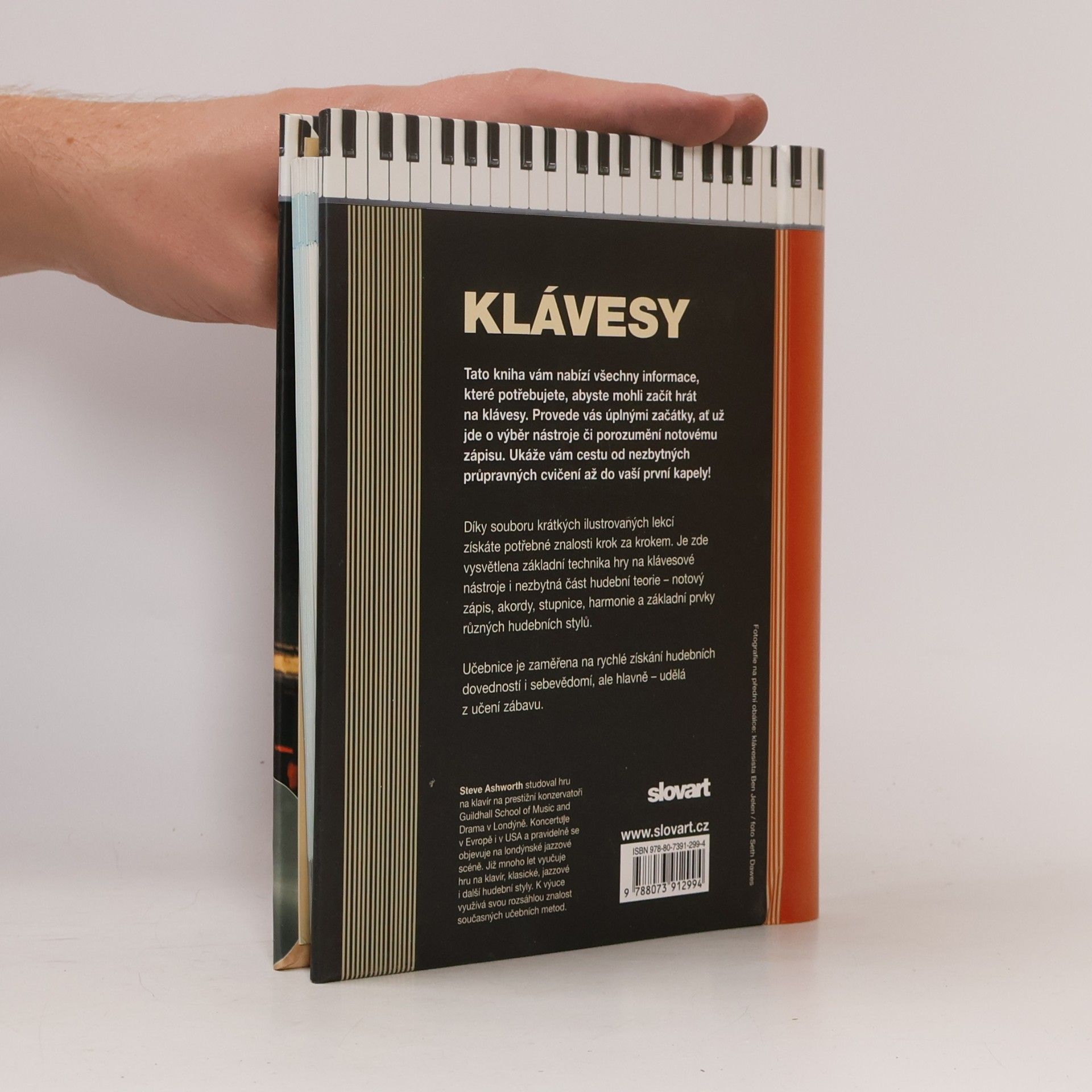Steve Ashworth Klávesy: Průvodce hrou na klavír a všechny elektronické klávesové nástroje