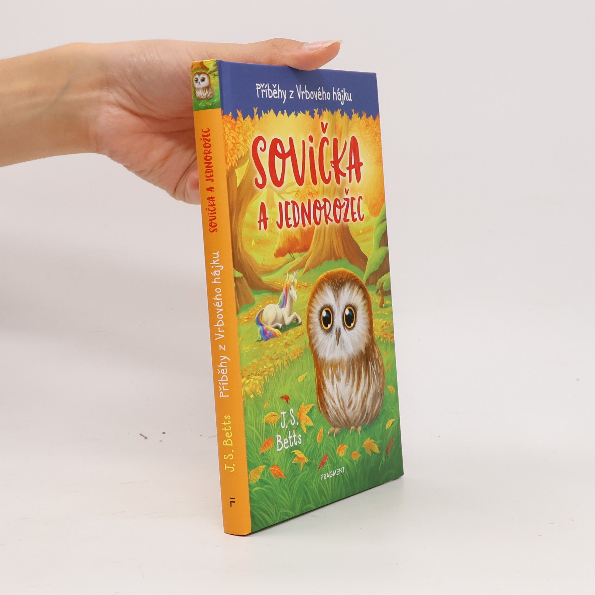 Georgie Fearns Sovička a jednorožec