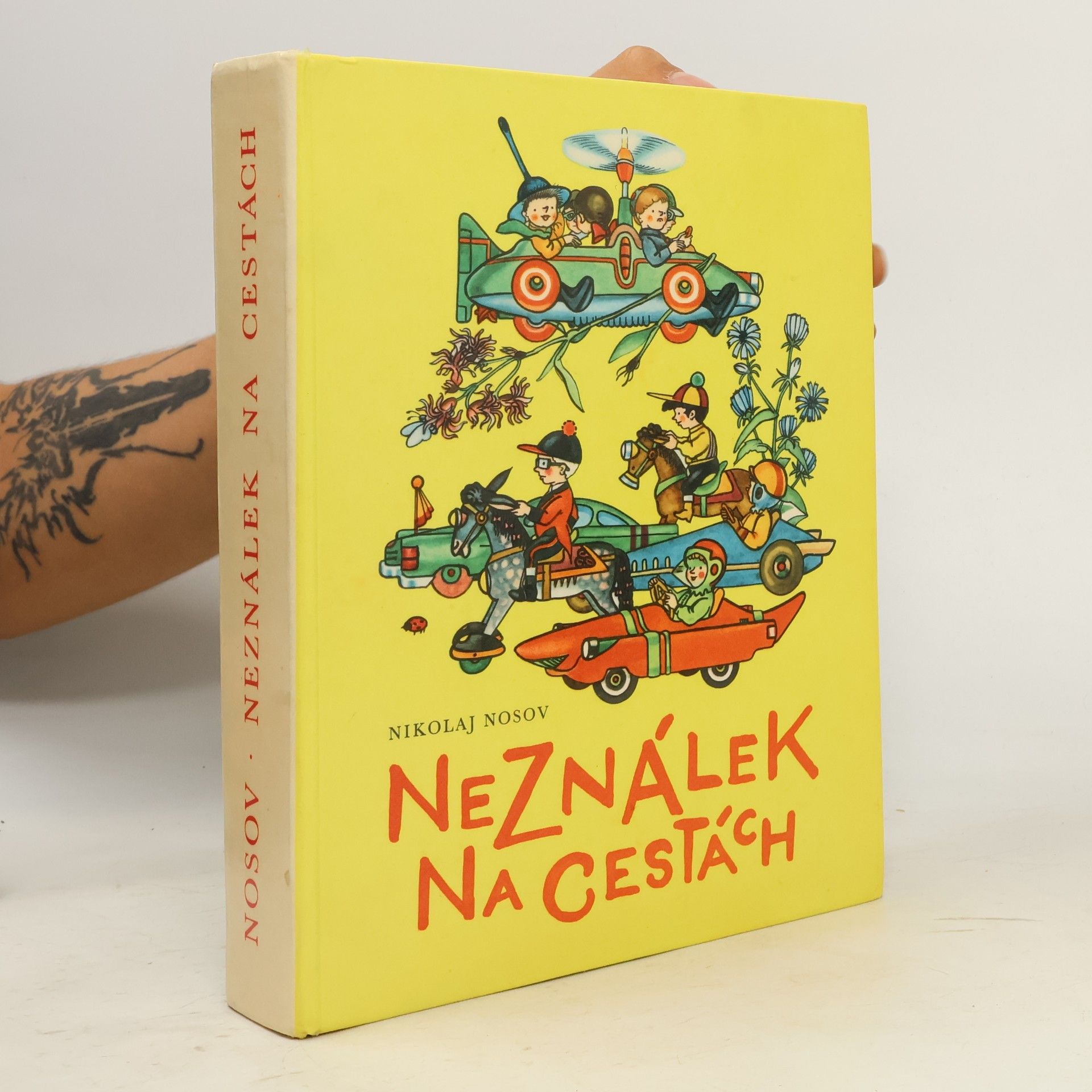 Milan Korejs Neználek na cestách