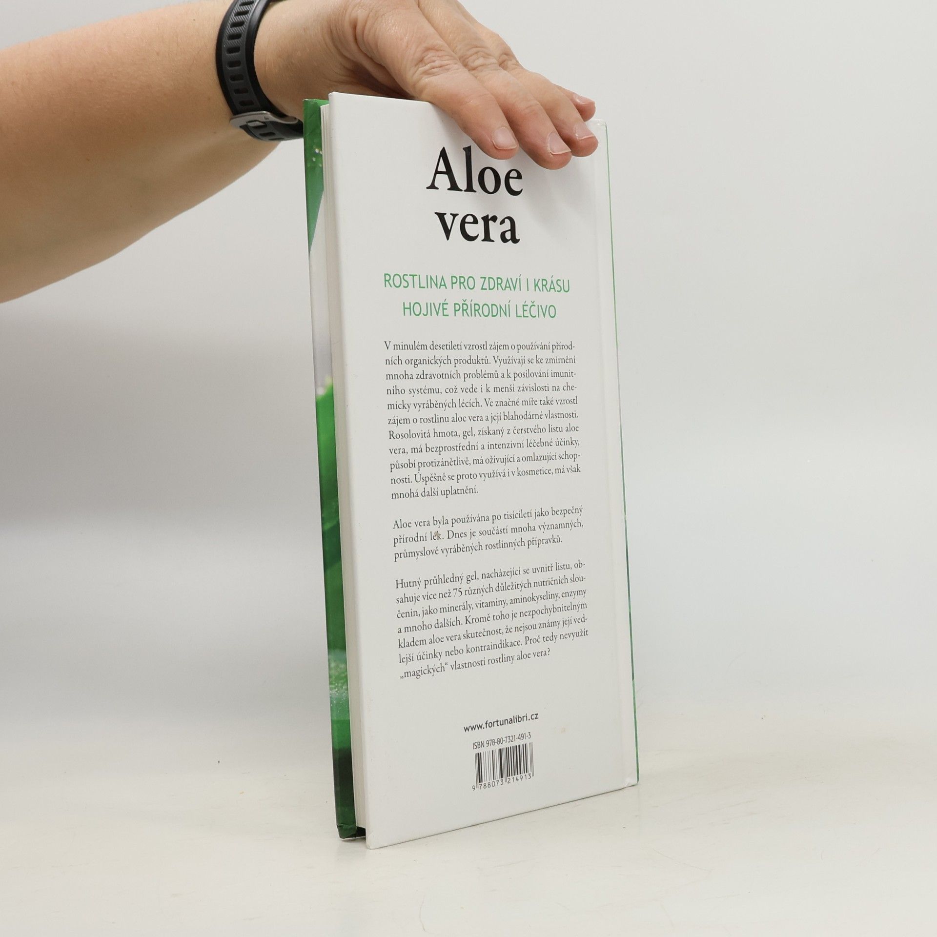 Lee Faber Aloe vera. Rostlina pro zdraví i krásu. Hojivé přírodní léčivo