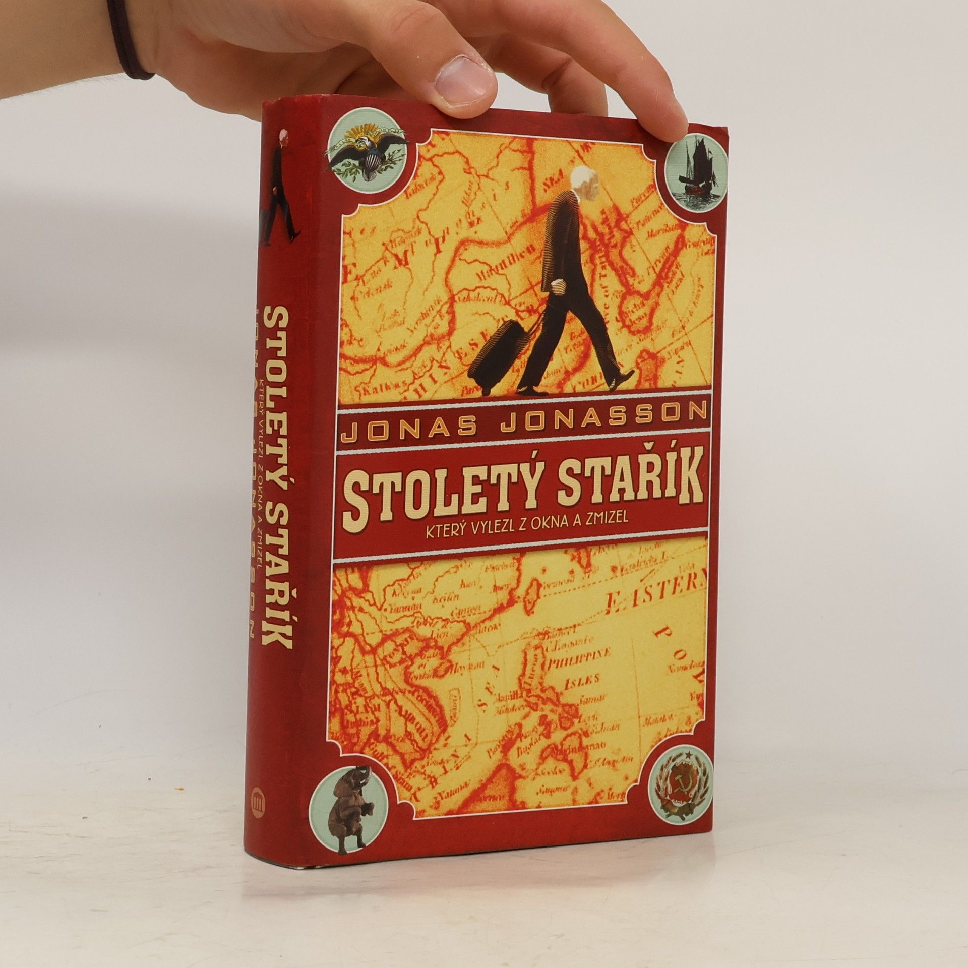 Jonas Jonasson Stoletý stařík, který vylezl z okna a zmizel