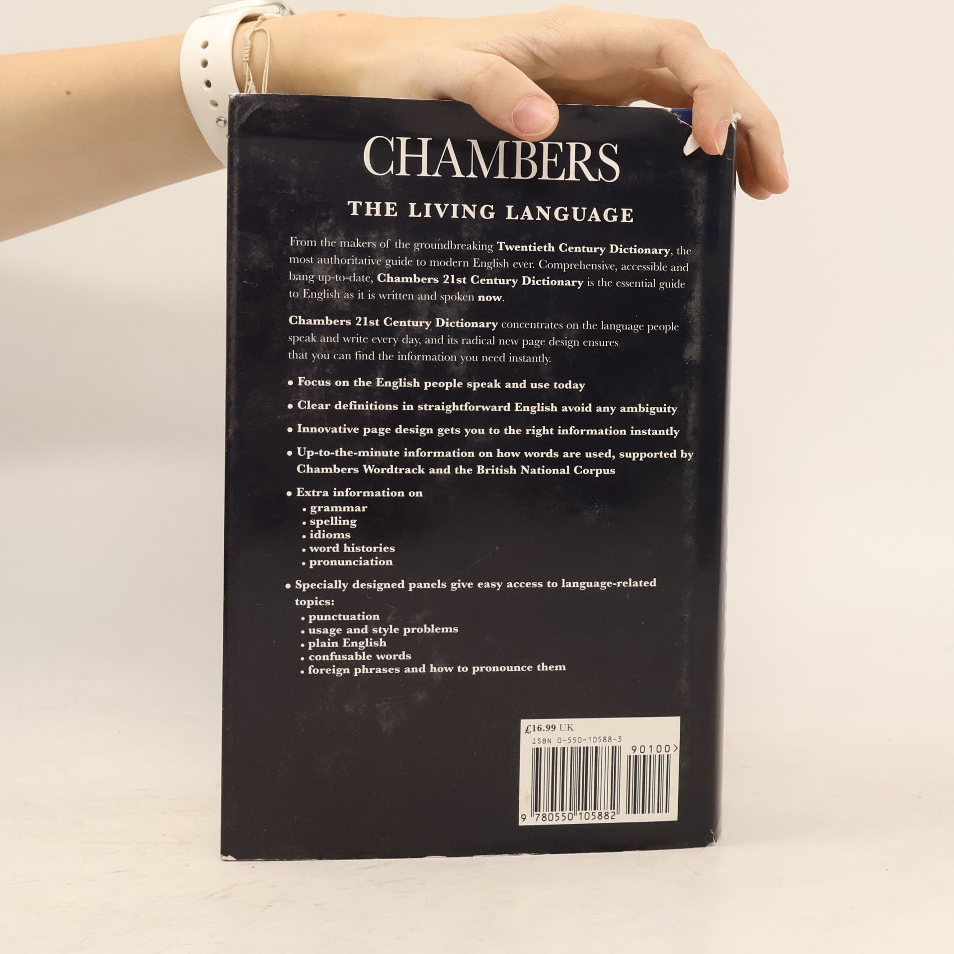 Mairi Robinson Chambers 21st Century Dictionary