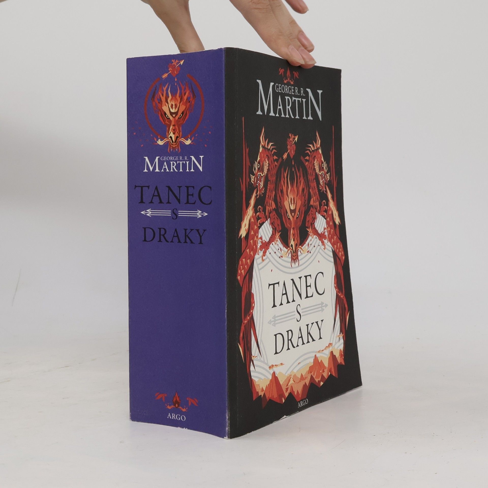 George R. R. Martin Tanec s draky