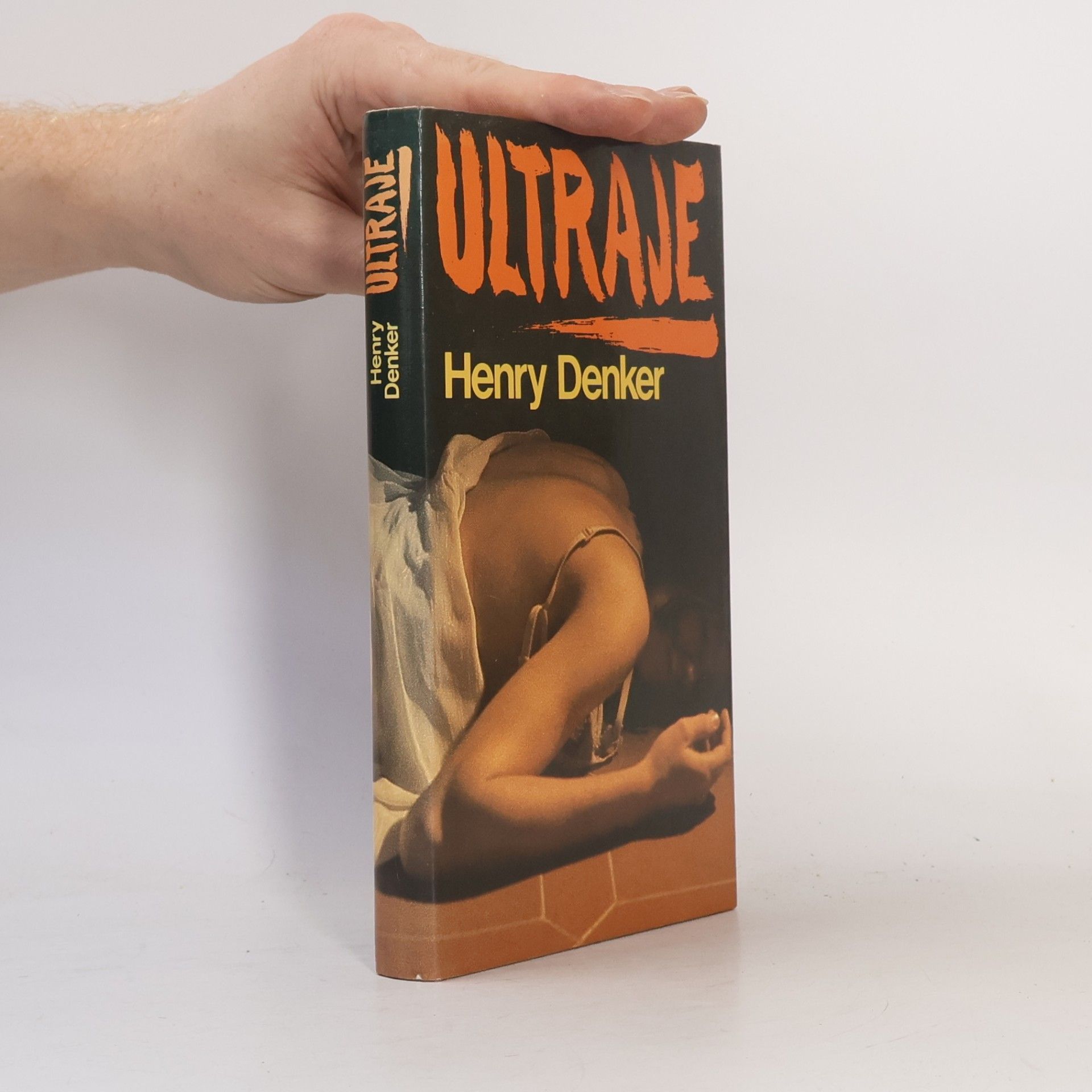 Henry Denker Ultraje