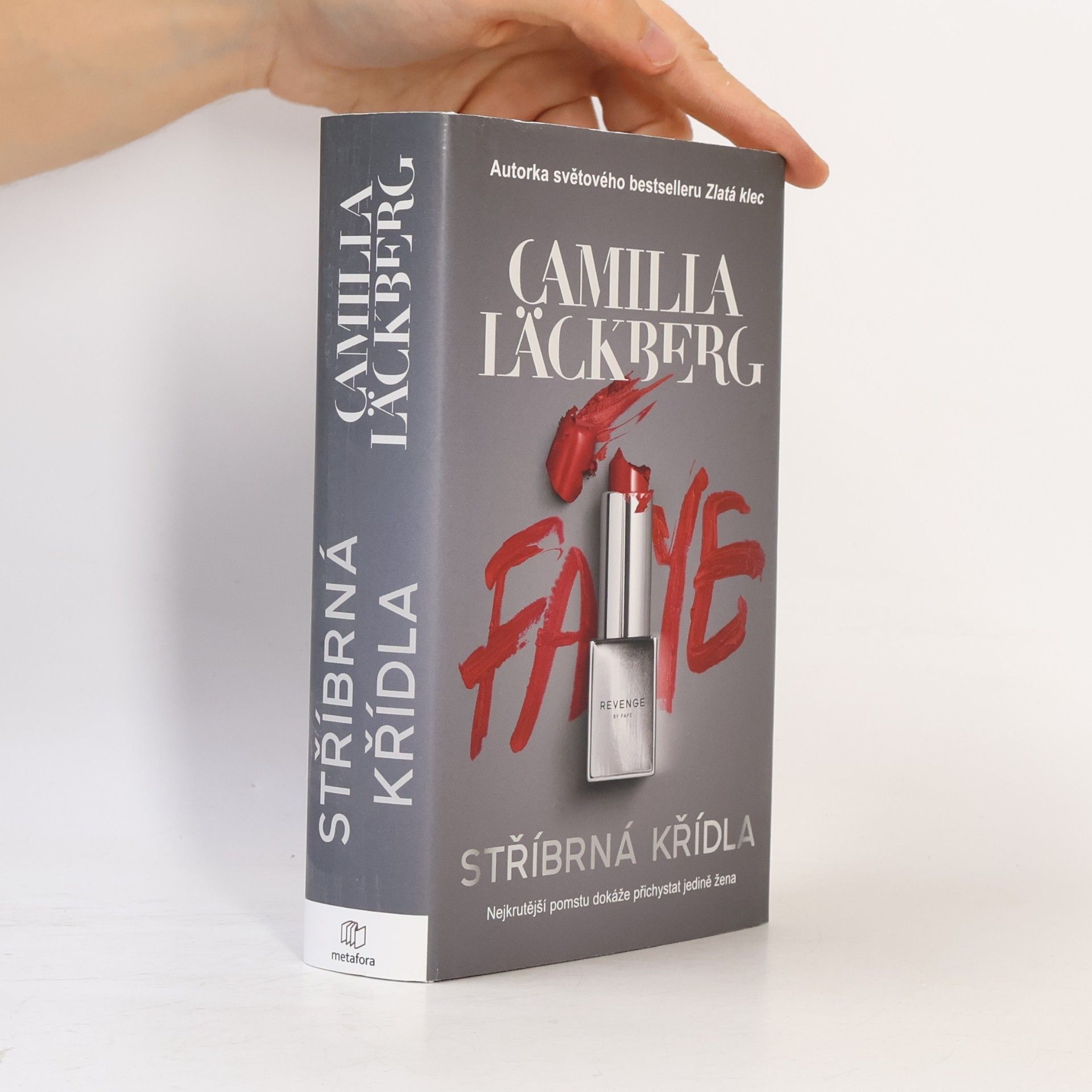Camilla Läckberg Stříbrná křídla. Nejkrutější pomstu může přichystat jedině žena